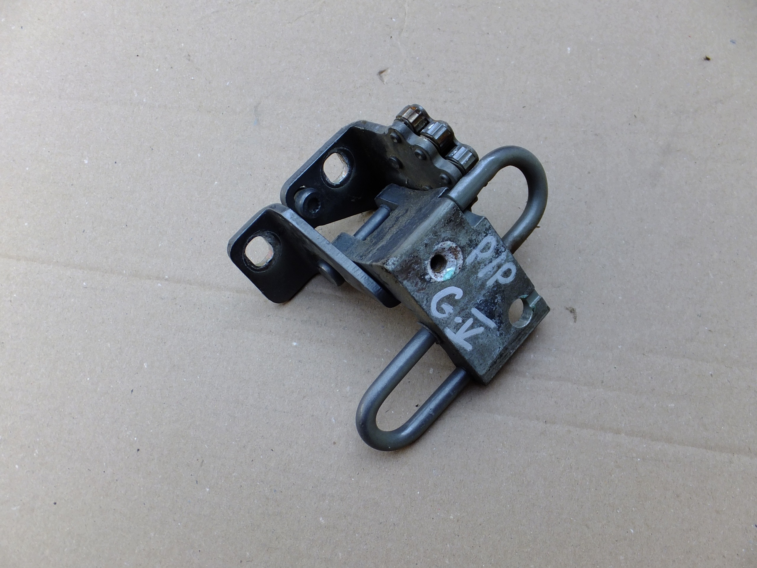 hinge door right front vw golf V 5D 2007r
