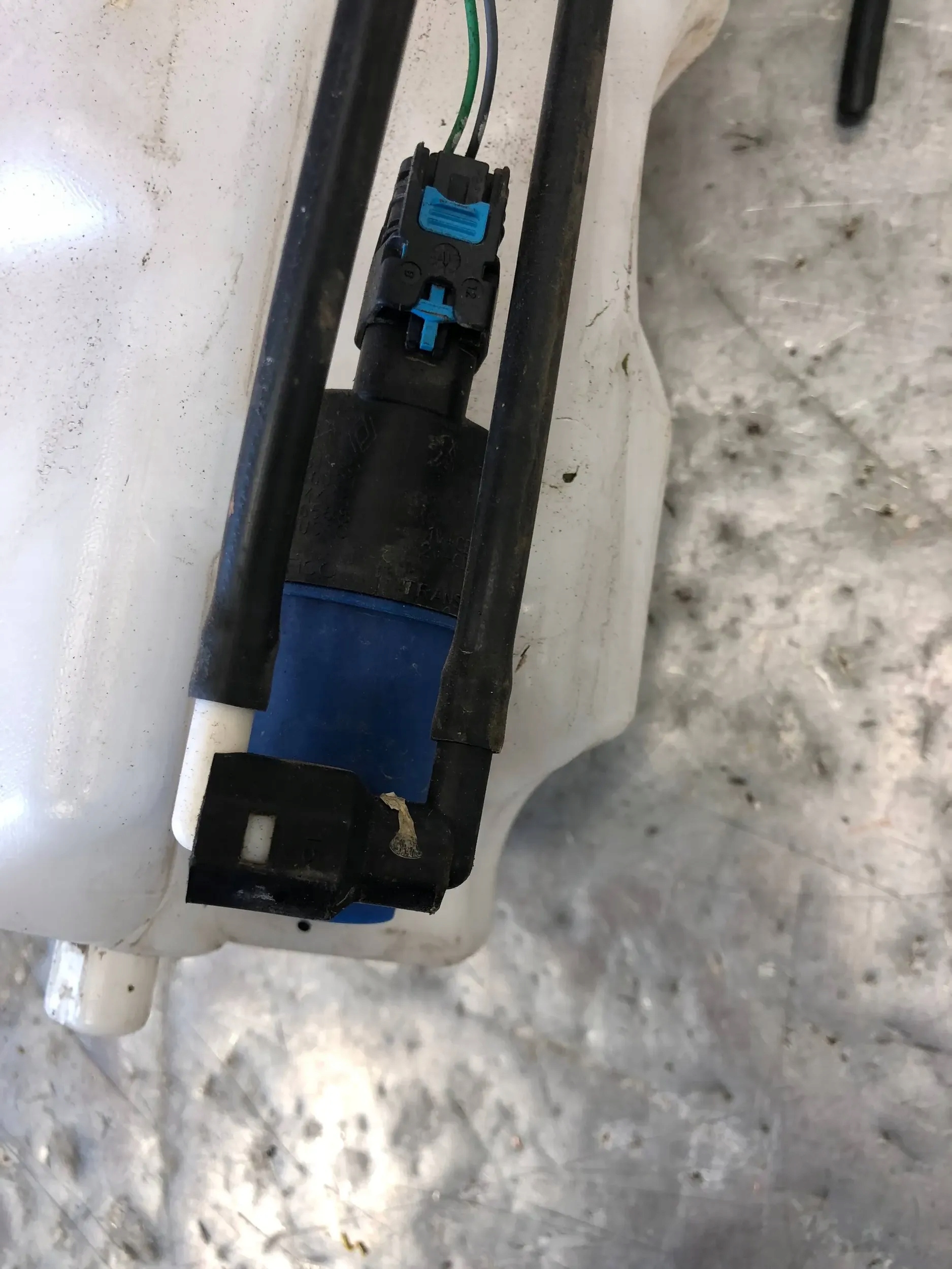 washer fluid tank SMART 453 A4538600060