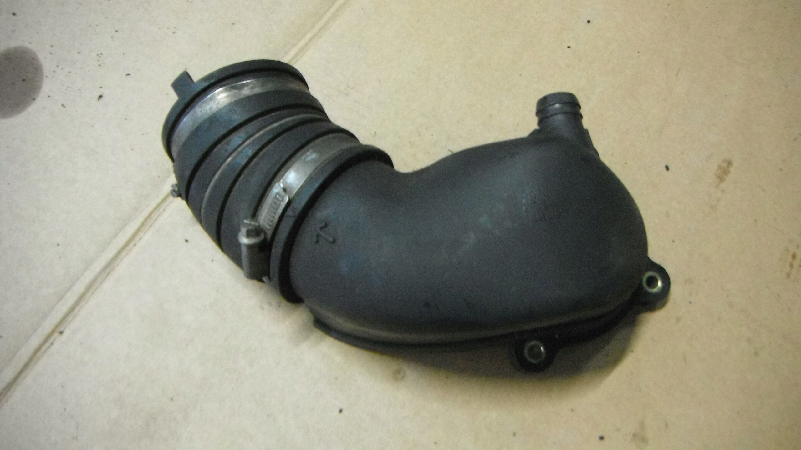 MERCEDES C W203 2.0 00- RURA WLOT POWIETRZA