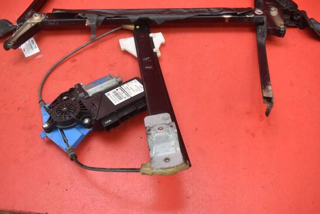 window regulator right rear part 8E0959802E AUDI A4 B7 KOMBI 04-08