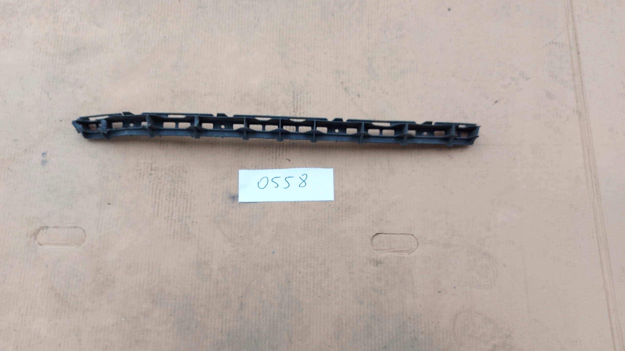 bumper bracket central rear part rear SKODA OCTAVIA II