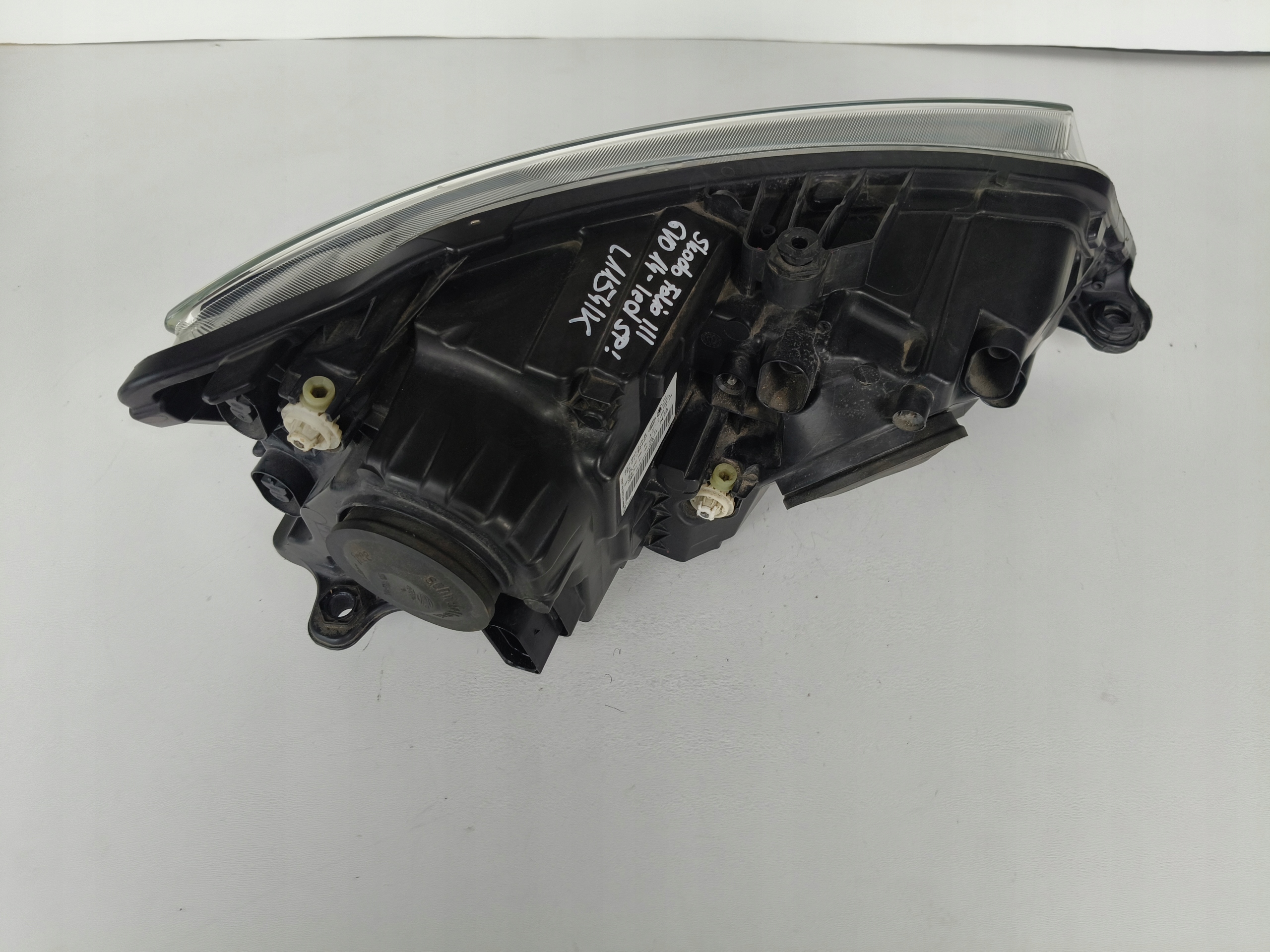light left REFLEKTOR SKODA FABIA III 3 6V 6V0 14- LED