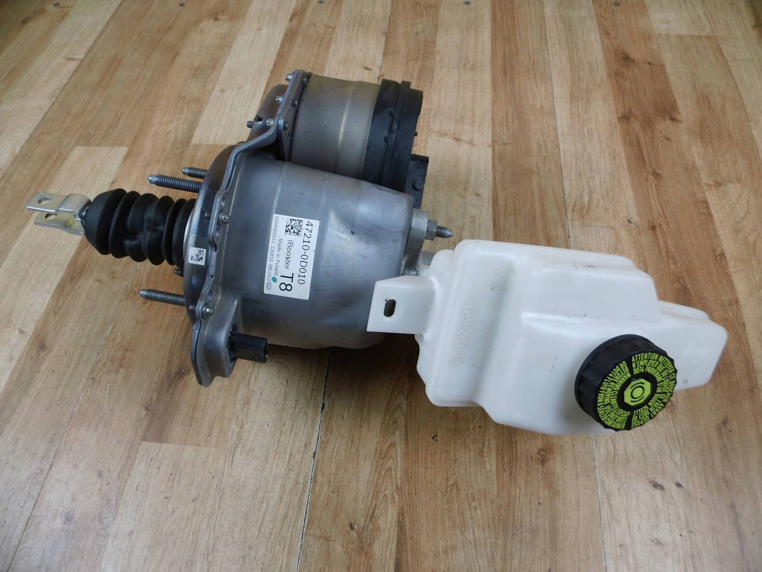 Toyota Yaris IV SERVOSTERZO Servofreno servo 472100D010