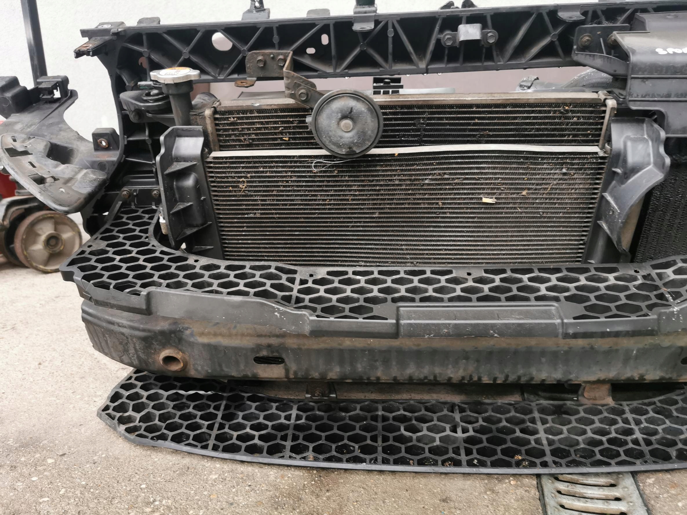 support panel for radiators complete KIA SPORTAGE III 1.7 CRDi