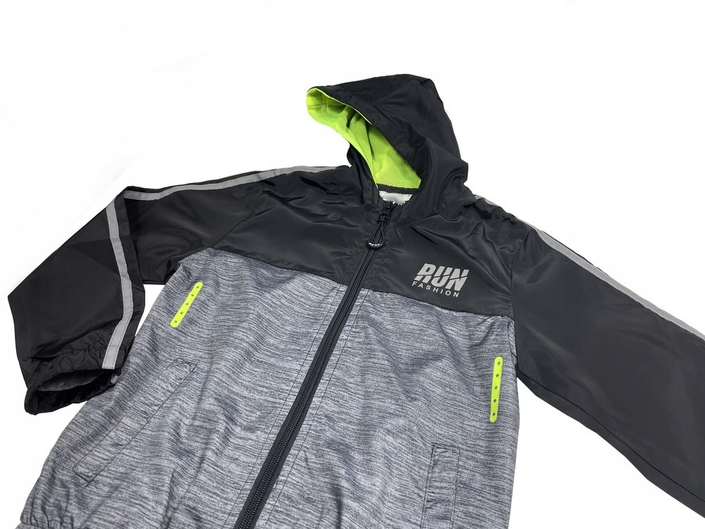 KURTKA wiatrówka RUN r 10 - 134/140 cm BLACK Bohater brak