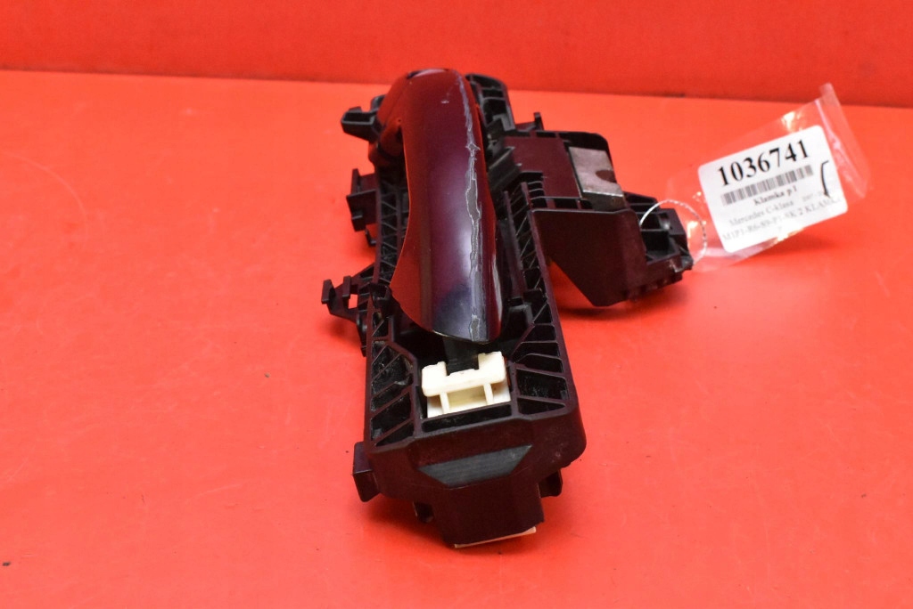 handle left front front GRANATOWA MERCEDES C-KLASA W204 07-12