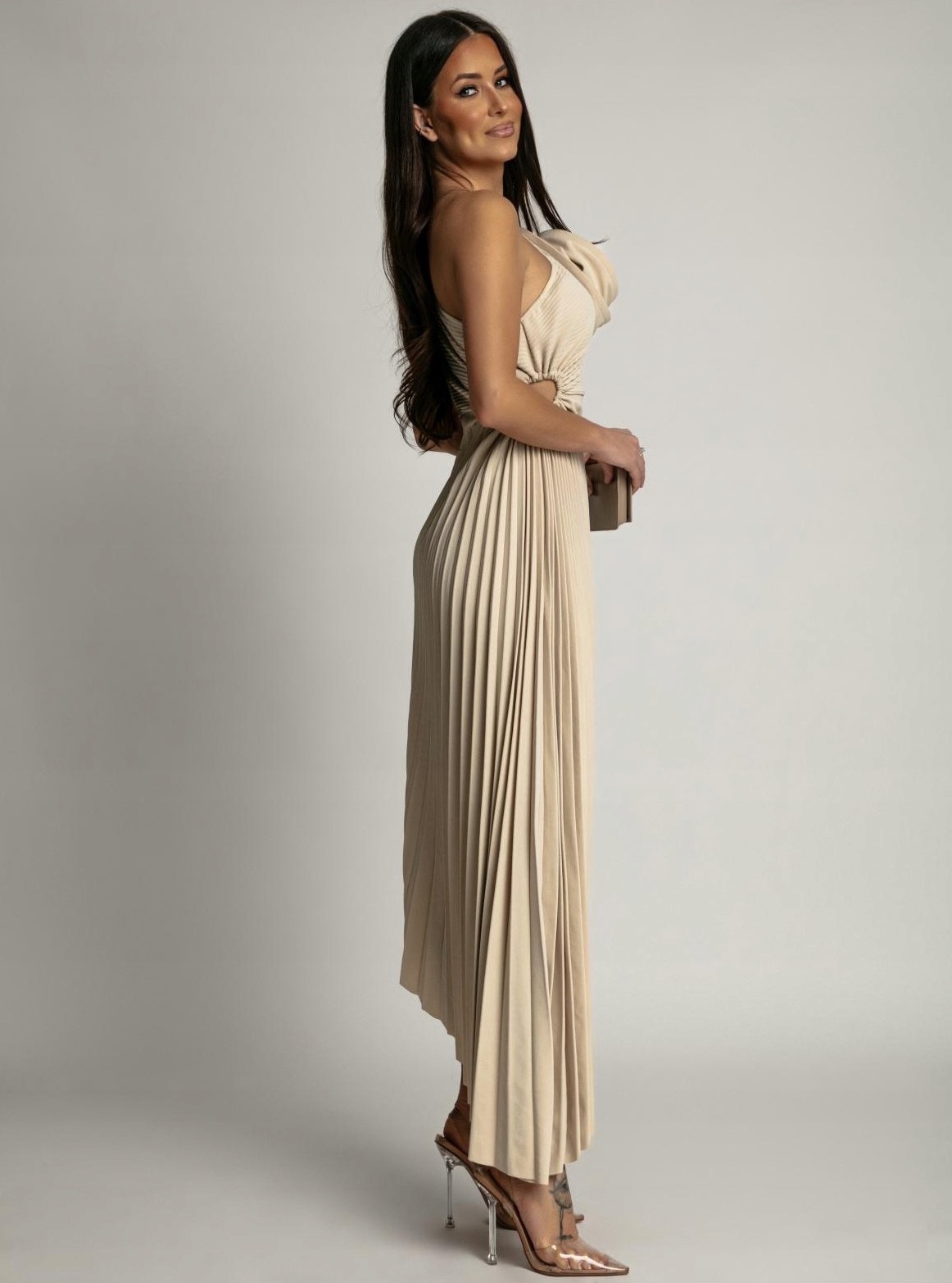 PLISOWANA SUKIENKA KWIATEM BEŻOWA WESELE KOMUNIĘ WIZYTOWA OKOLICZNOŚCIOWA Model 19B24