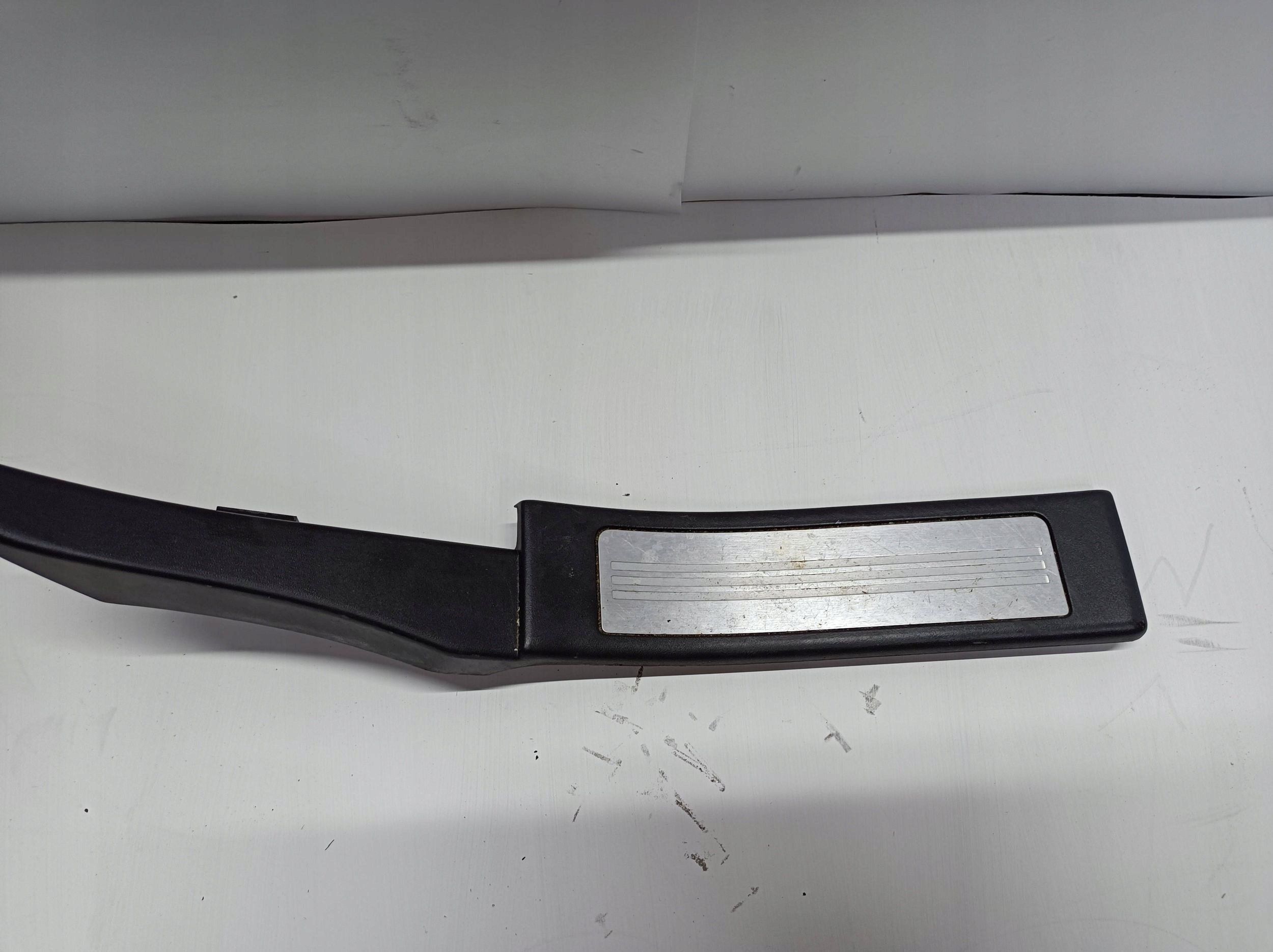 cap threshold rear left Jaguar XF X250 07-15 8X23F13245A