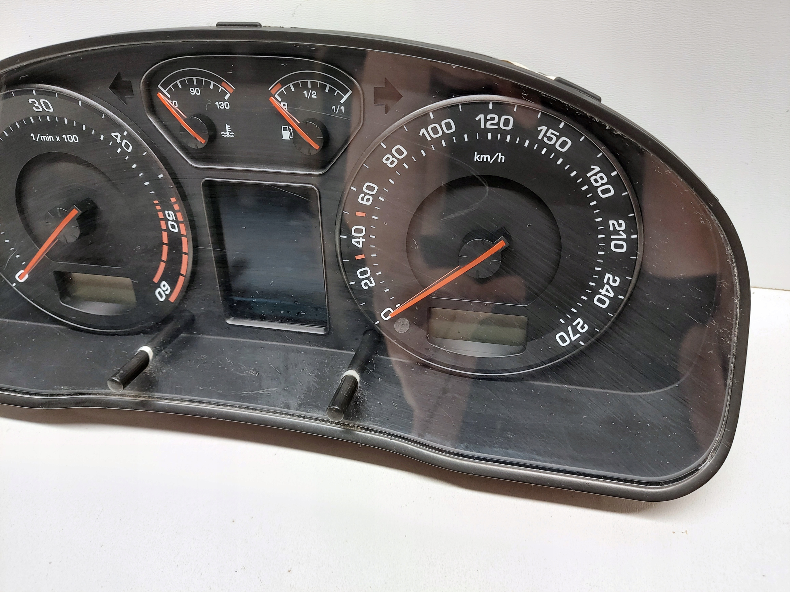 SKODA SUPERB and dials dials FULL FIS 3U0920841A