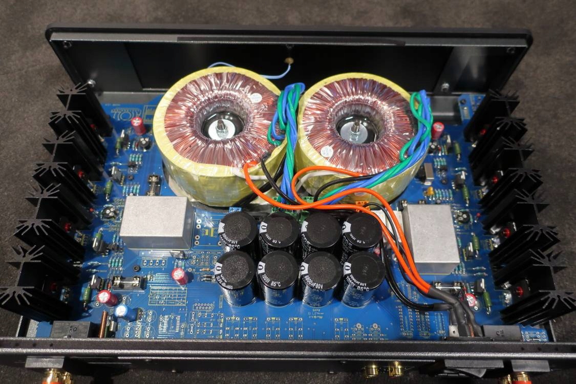 ATOLL AM200 SILVER POTĘŻNA KOŃCÓWKA WYBITNY DŹWIĘK Kod producenta Atoll AM200 Signature