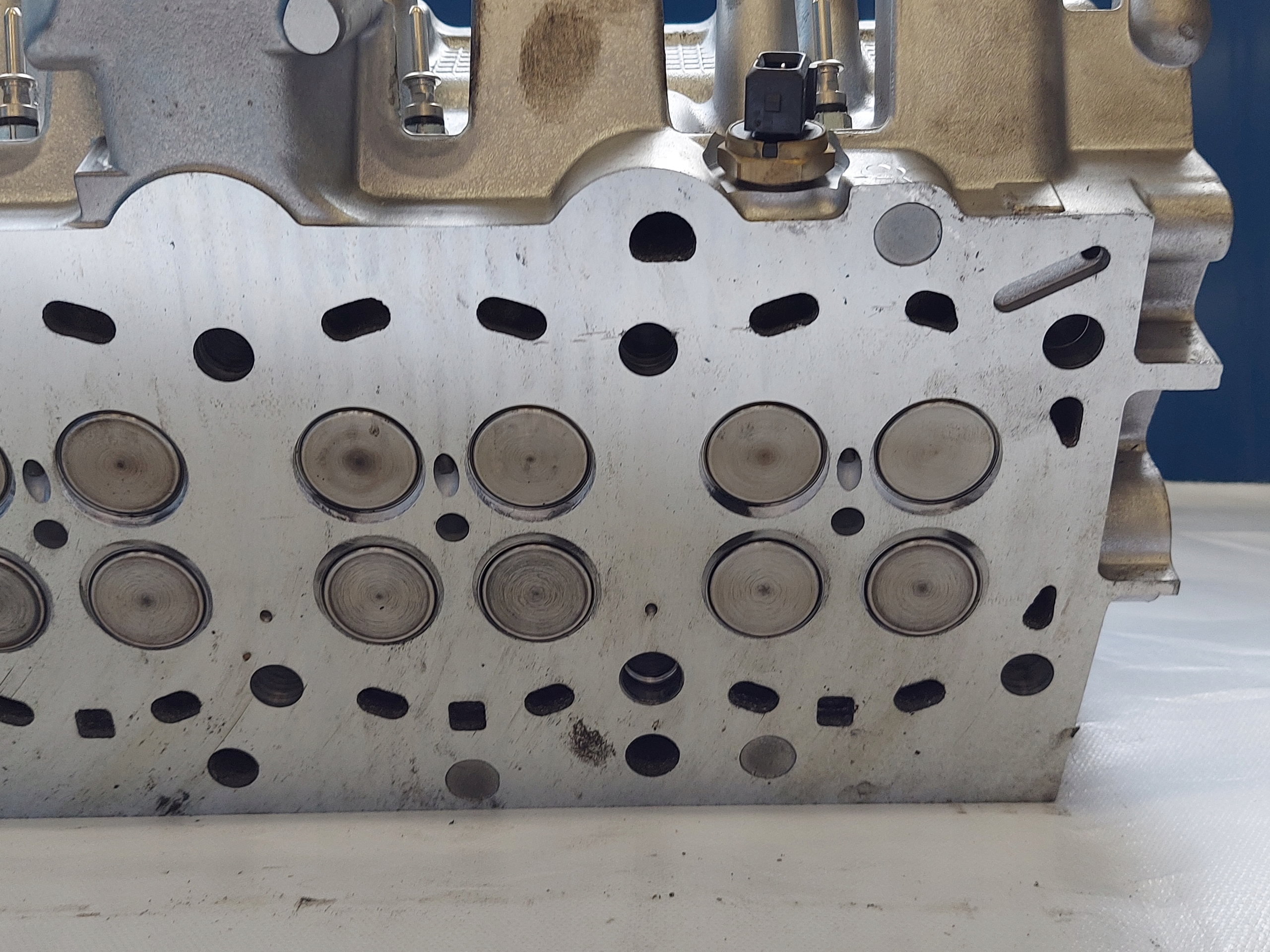 head. BMW X3 M47T 2.0 TD 778587606