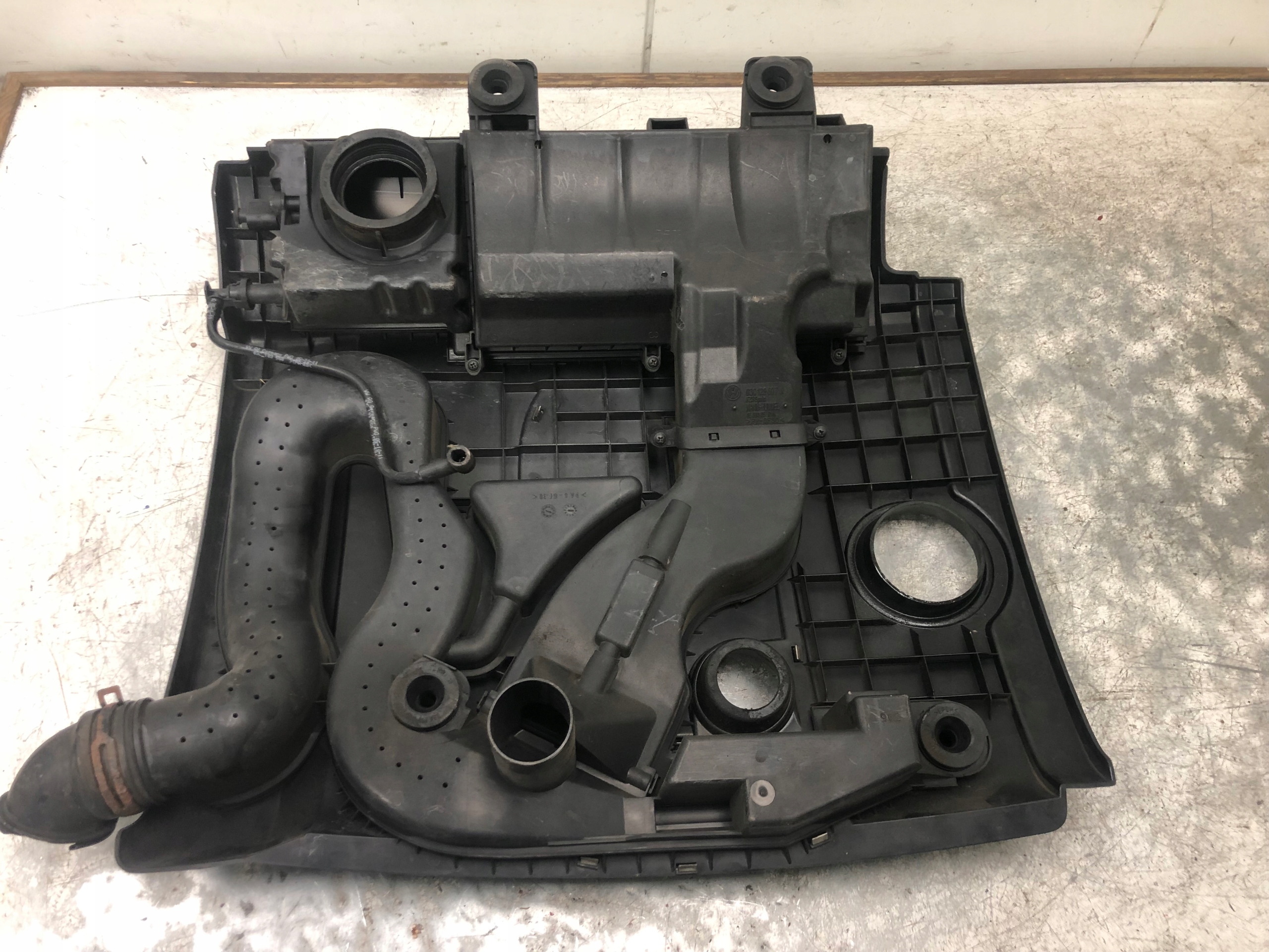 cover motor cover VW GOLF V 03C129607K