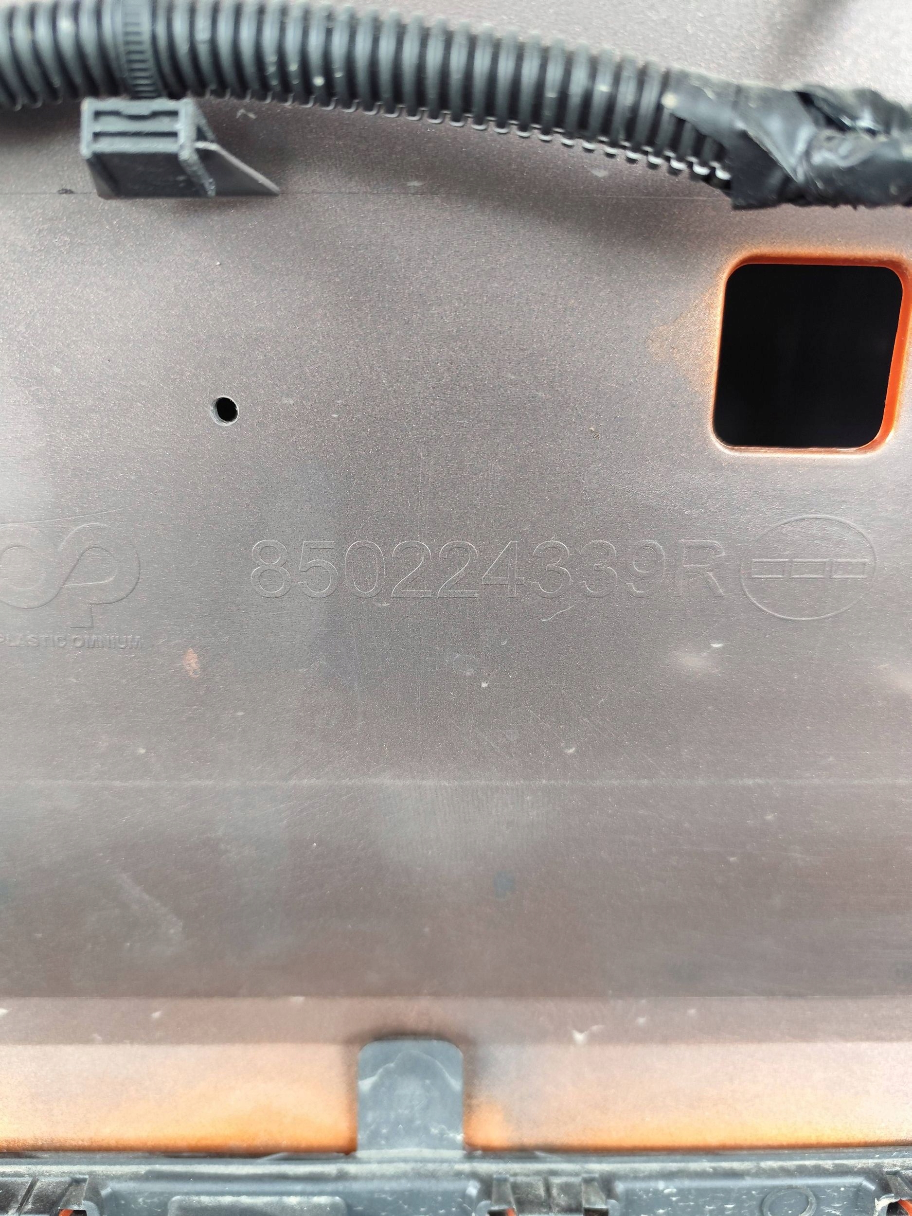 RENAULT CLIO V bumper rear complete 4xPDC DEMONTAZ 850224339R