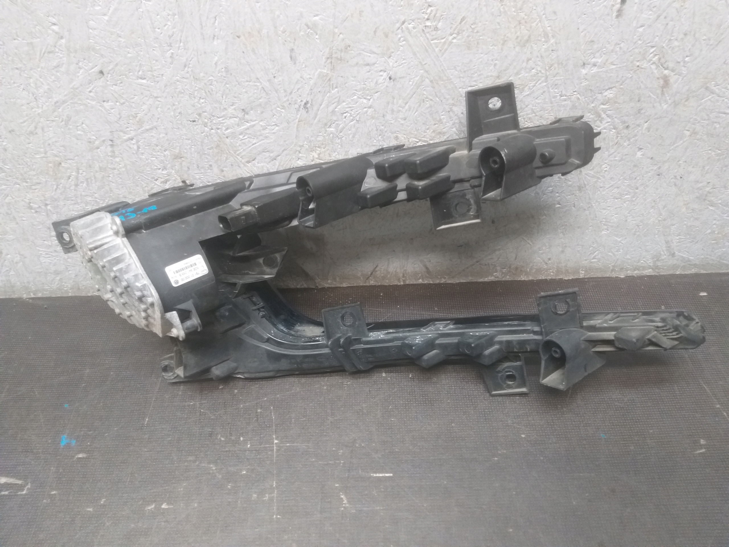 Nebelscheinwerfer links VW GOLF VII 7 13-17 GTE LED 5GE941055B