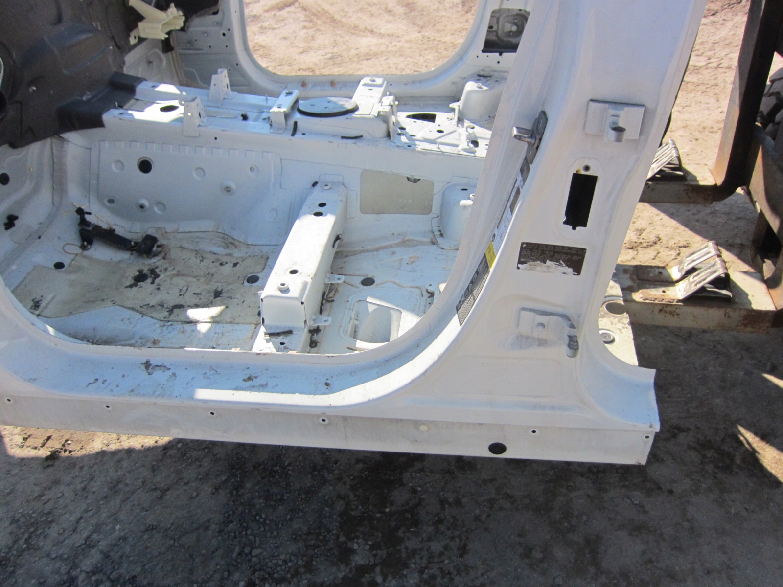 BMW X3 F25 quarter quarter bodywork threshold