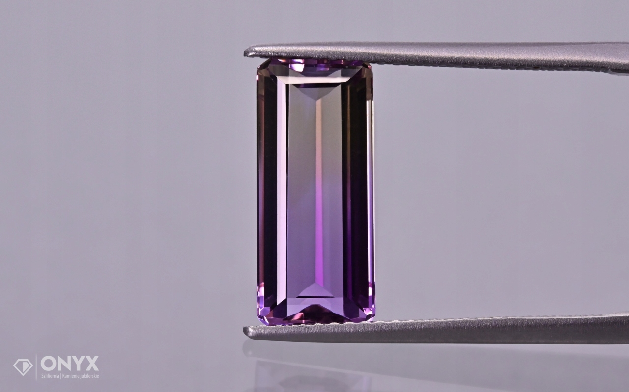 Ametryn fasetovaný oktagon 15x6,5 mm