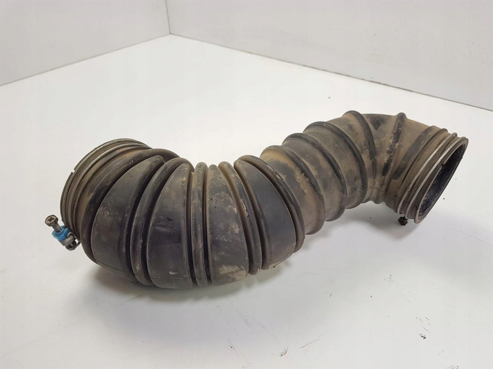 121 - ВПУСКНОЙ ТРУБОПРОВОД ДЛЯ TOYOTA FJ CRUISER