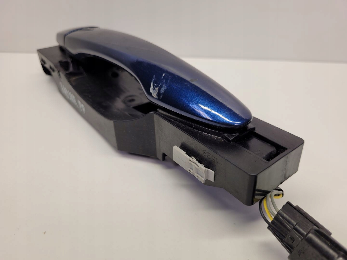 handle exterior door front right side Renault Kadjar 2018 806068605R