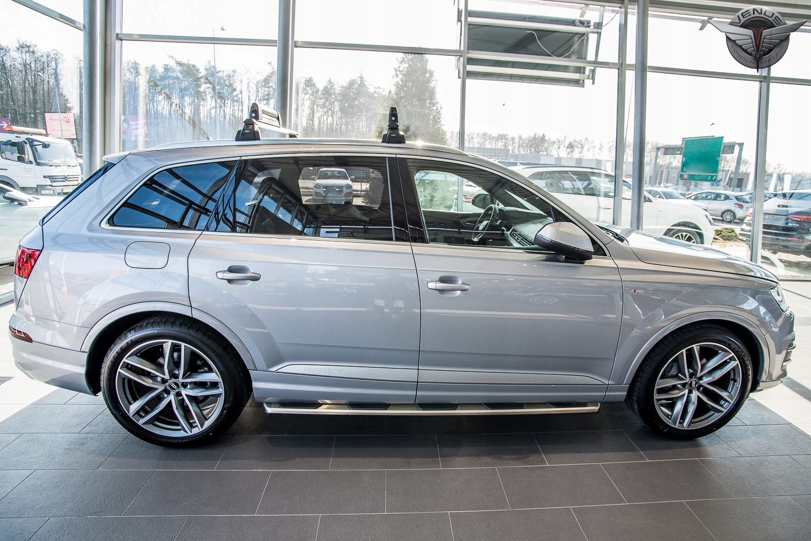 AUDI Q7 2015+ STOPNIE PROGOWE LISTWY OEM Numer katalogowy producenta 2000000005621