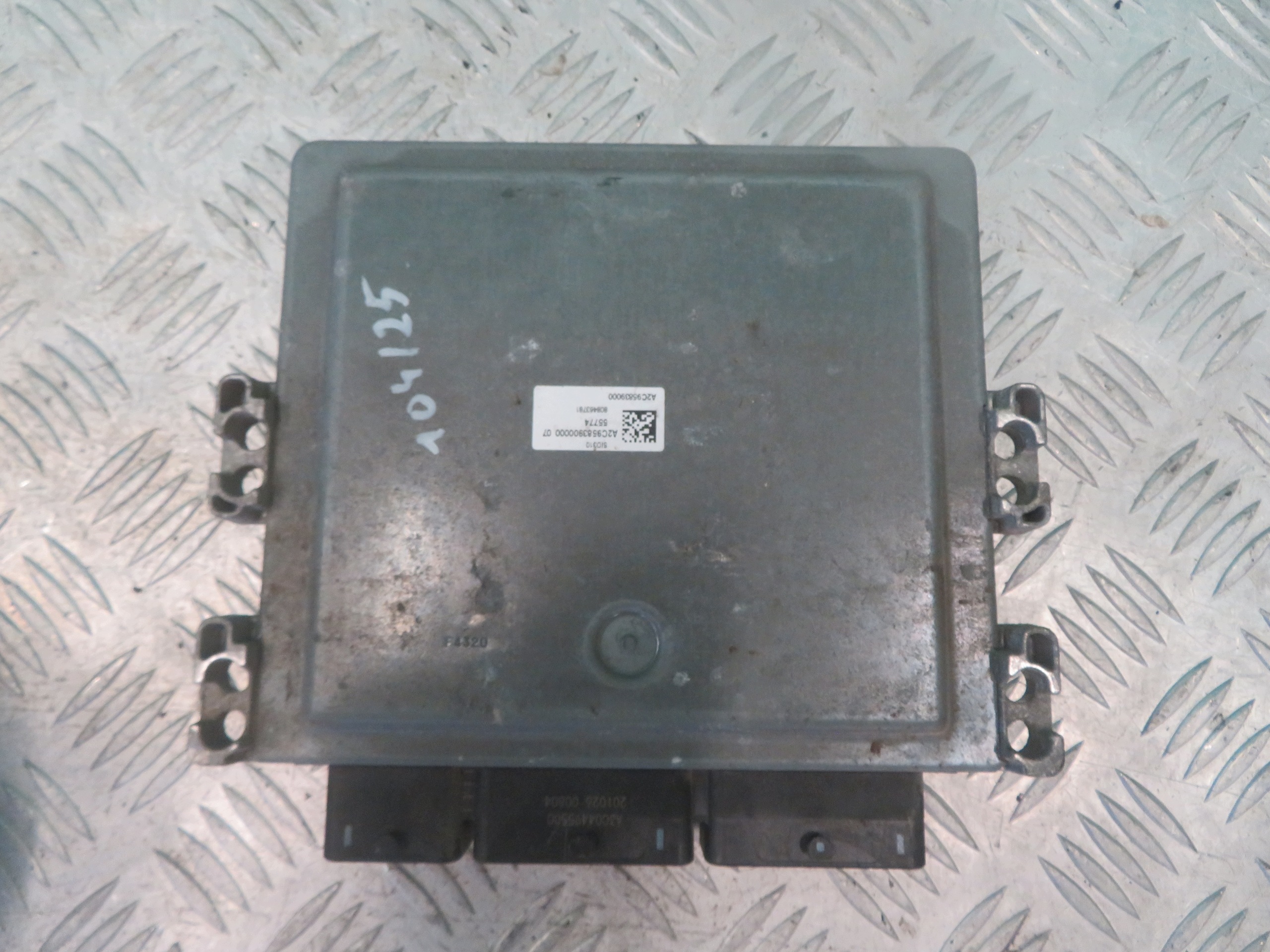 computer control unit of the engine RENAULT MASTER OPEL MOVANO 2.3 21R 237104550S