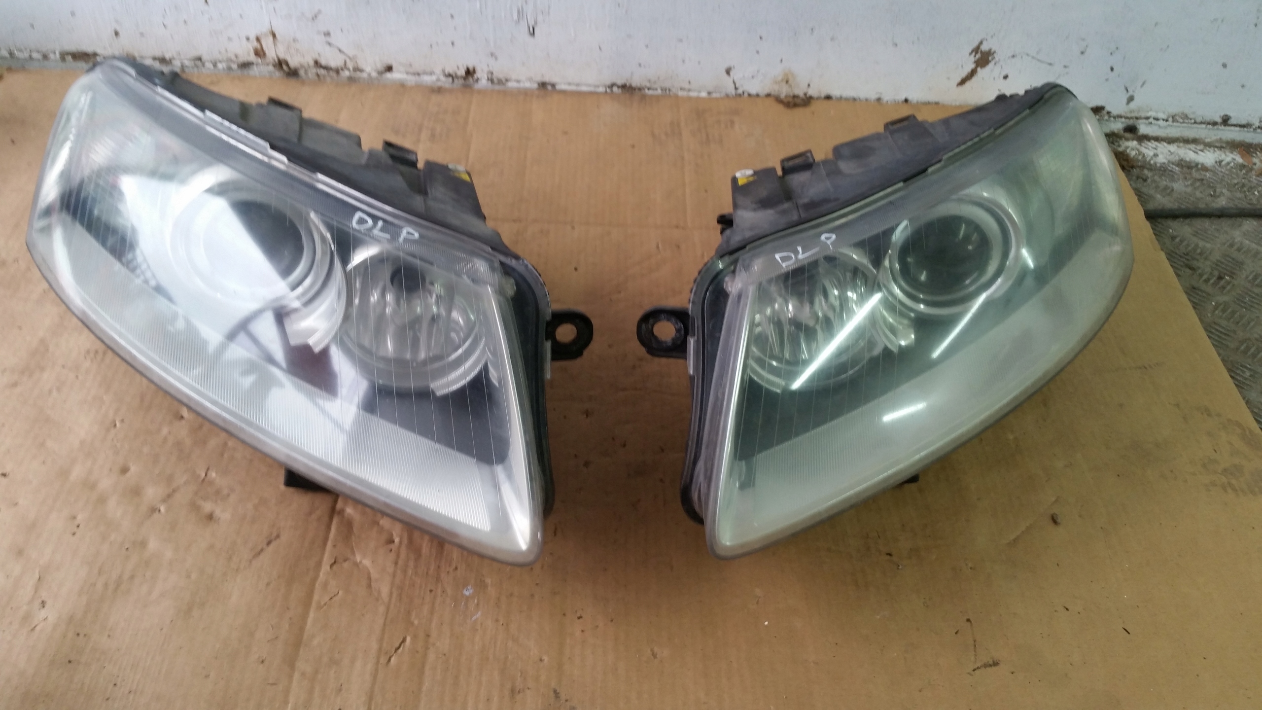 AUDI A6 C6 ФАРА ПЕРЕД ЛІВА БІ-КСЕНОН АДАПТИВНА EU