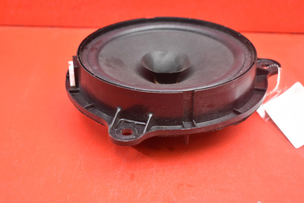 speaker left rear part 281563SG0A RENAULT CAPTUR 1 and 13-17