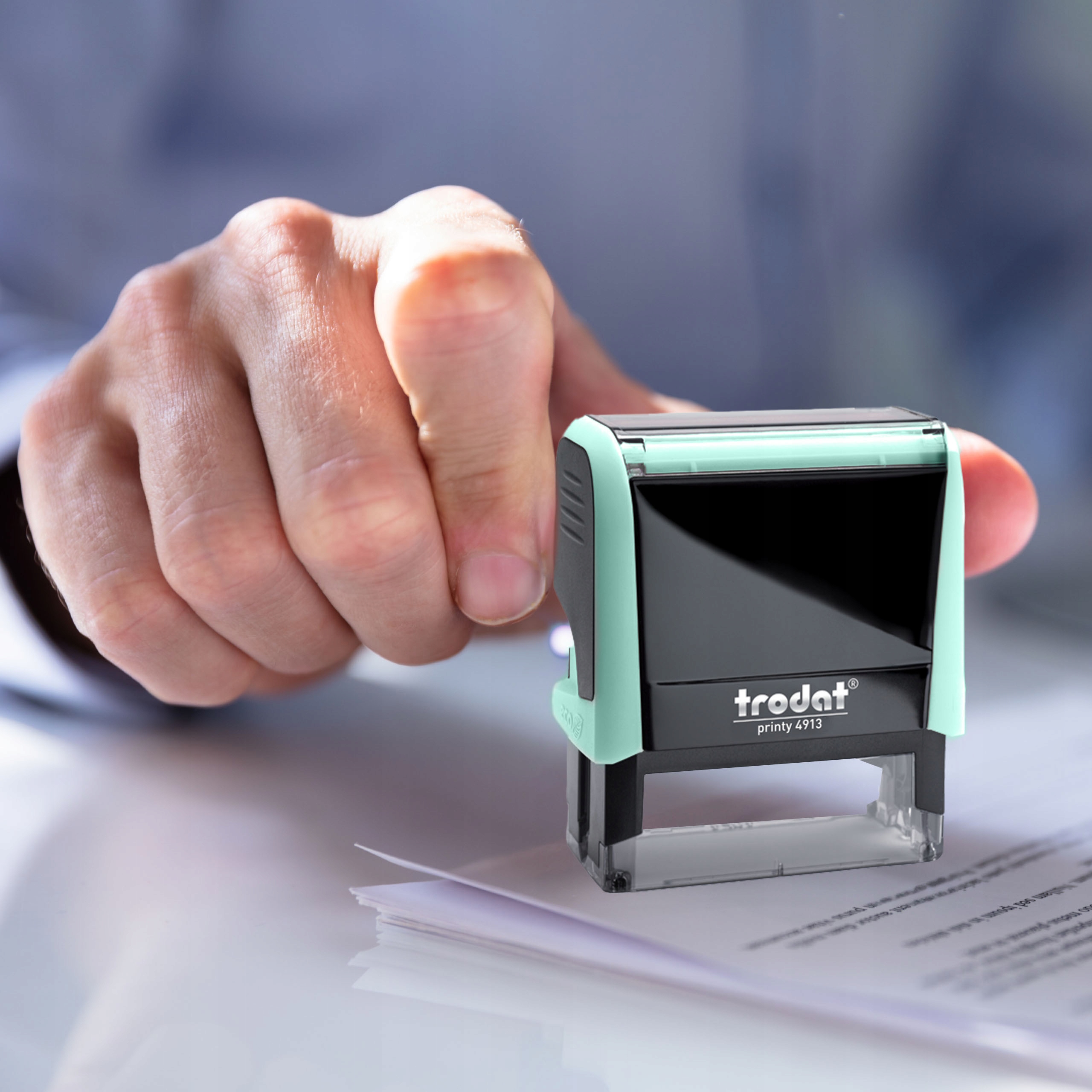PIECZĄTKA TRODAT 4913 DO 8 LINII FIRMOWA IMIENNA BIUROWA PROJEKT + GUMKA Rodzaj elementu stemplującego Gumka laserowa