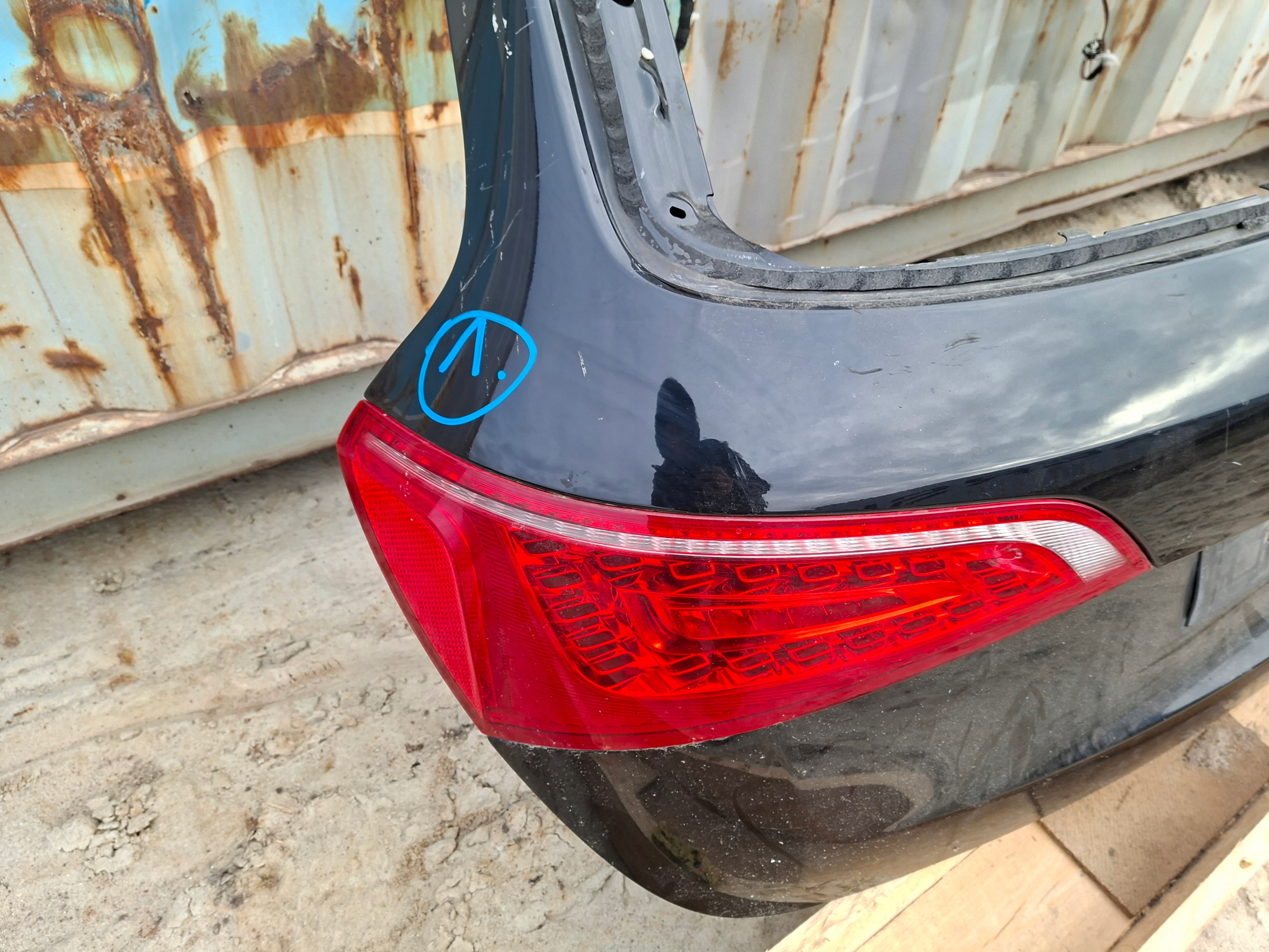 trunk door boot audi q5 8r