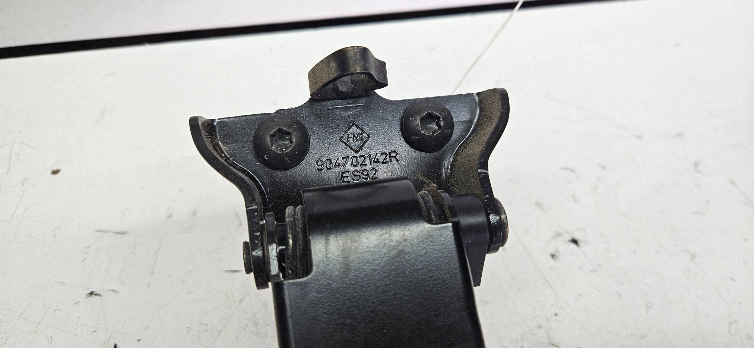 Renault Master III 3 limiter door rear rear part left hinge 904702142R