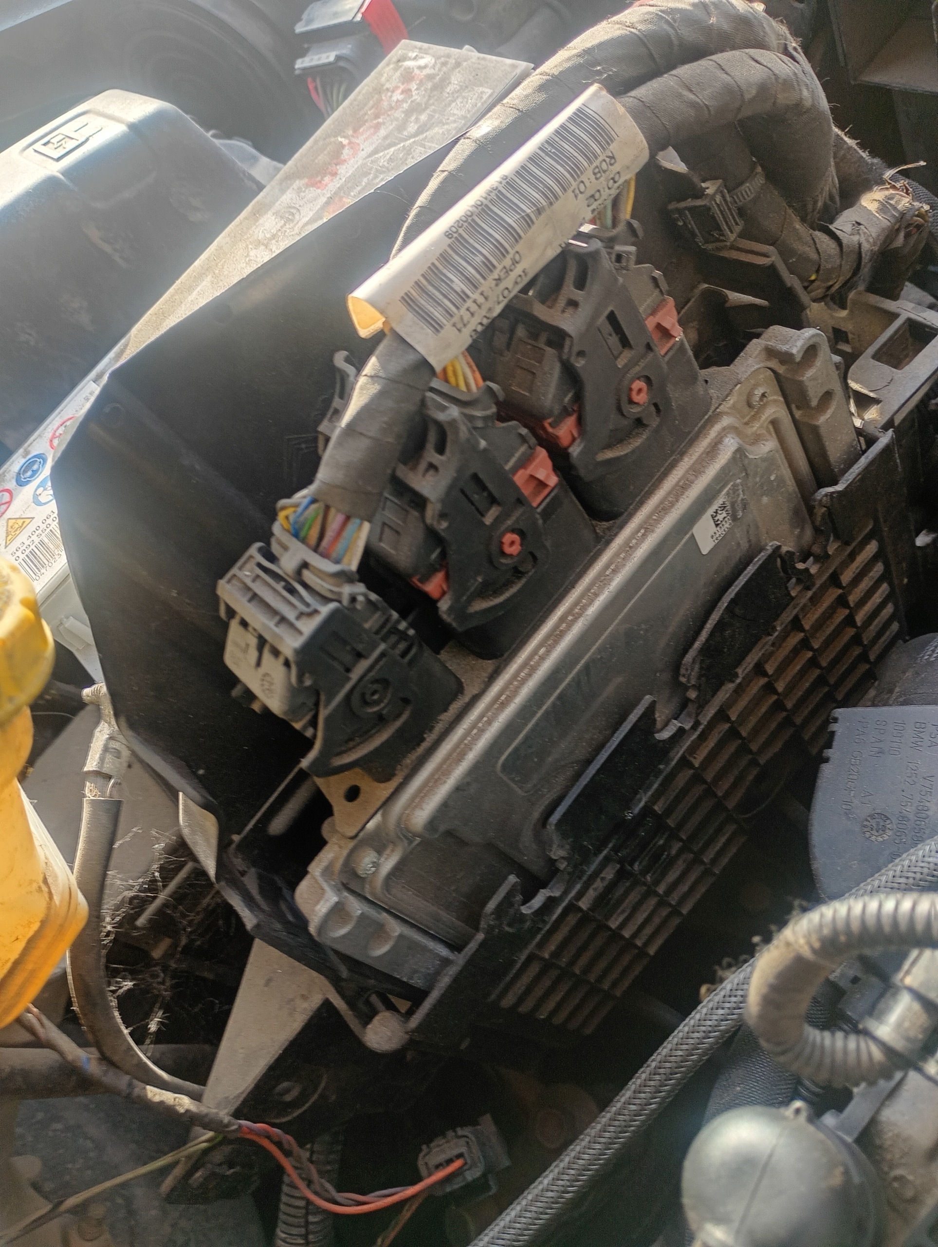control unit of the engine computer Peugeot 207 06-13