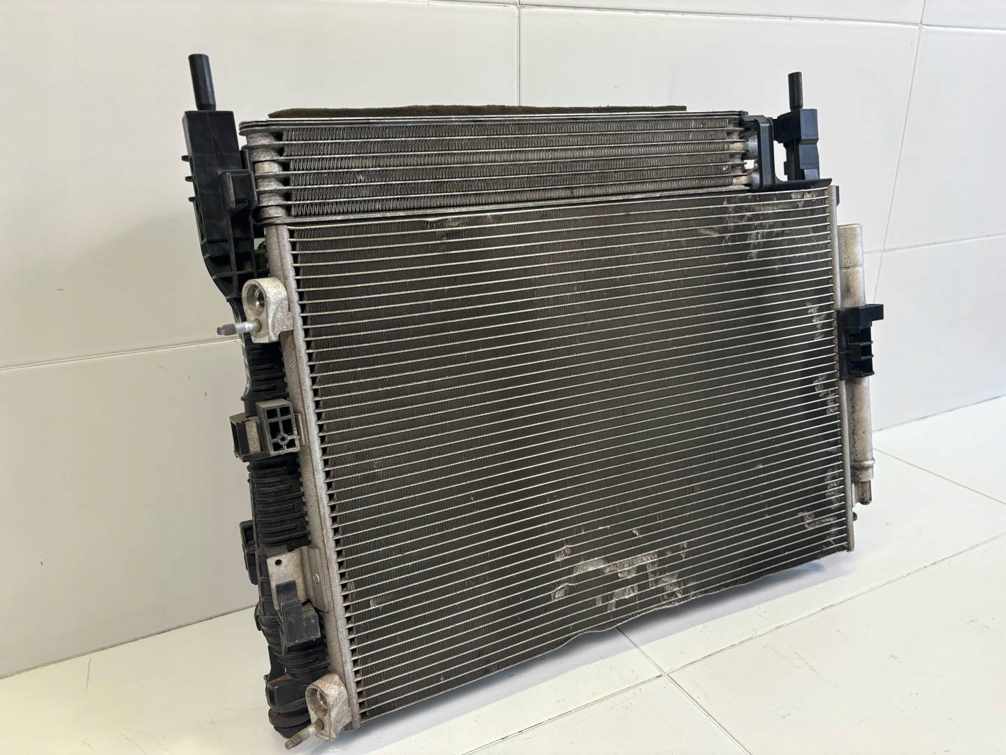 Komplet Radiateur Ford C-Max 2 2015 DV61-19710-AD