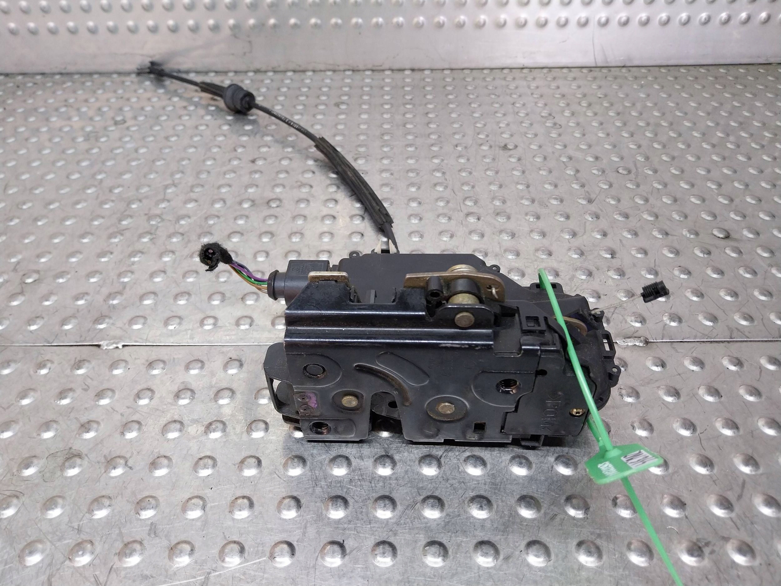 lock door left rear part 1J4839085E VW GOLF IV BORA 6PIN