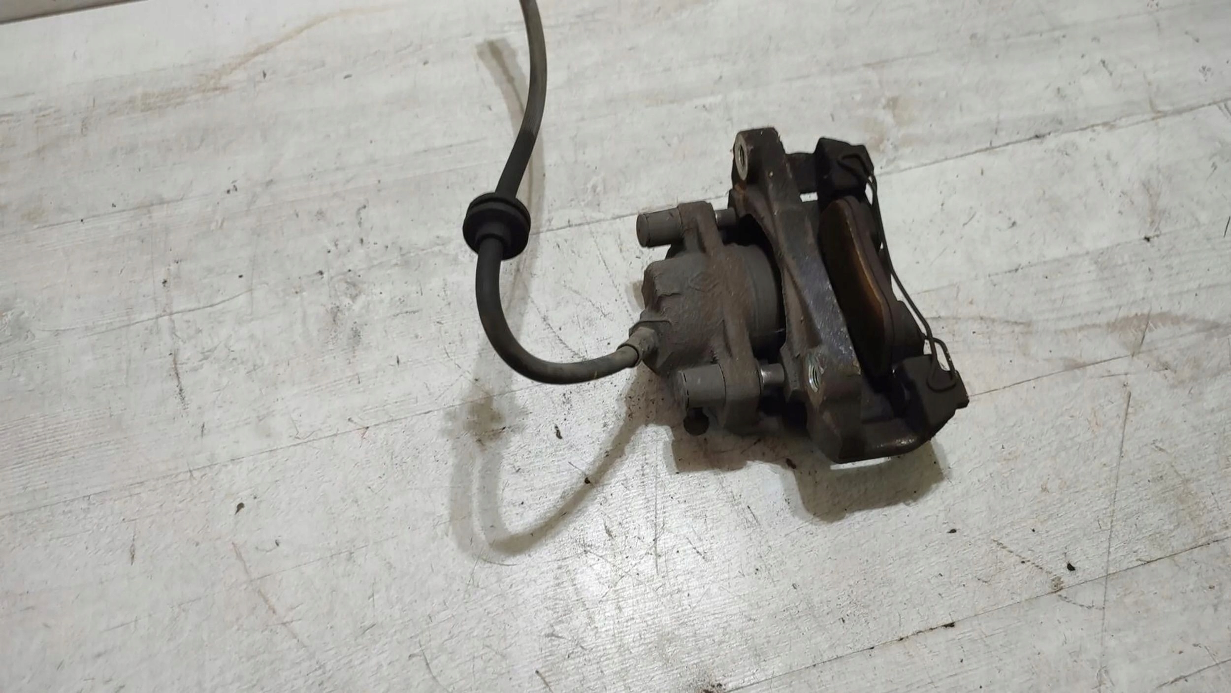 Renault Captur 2015 front side left caliper