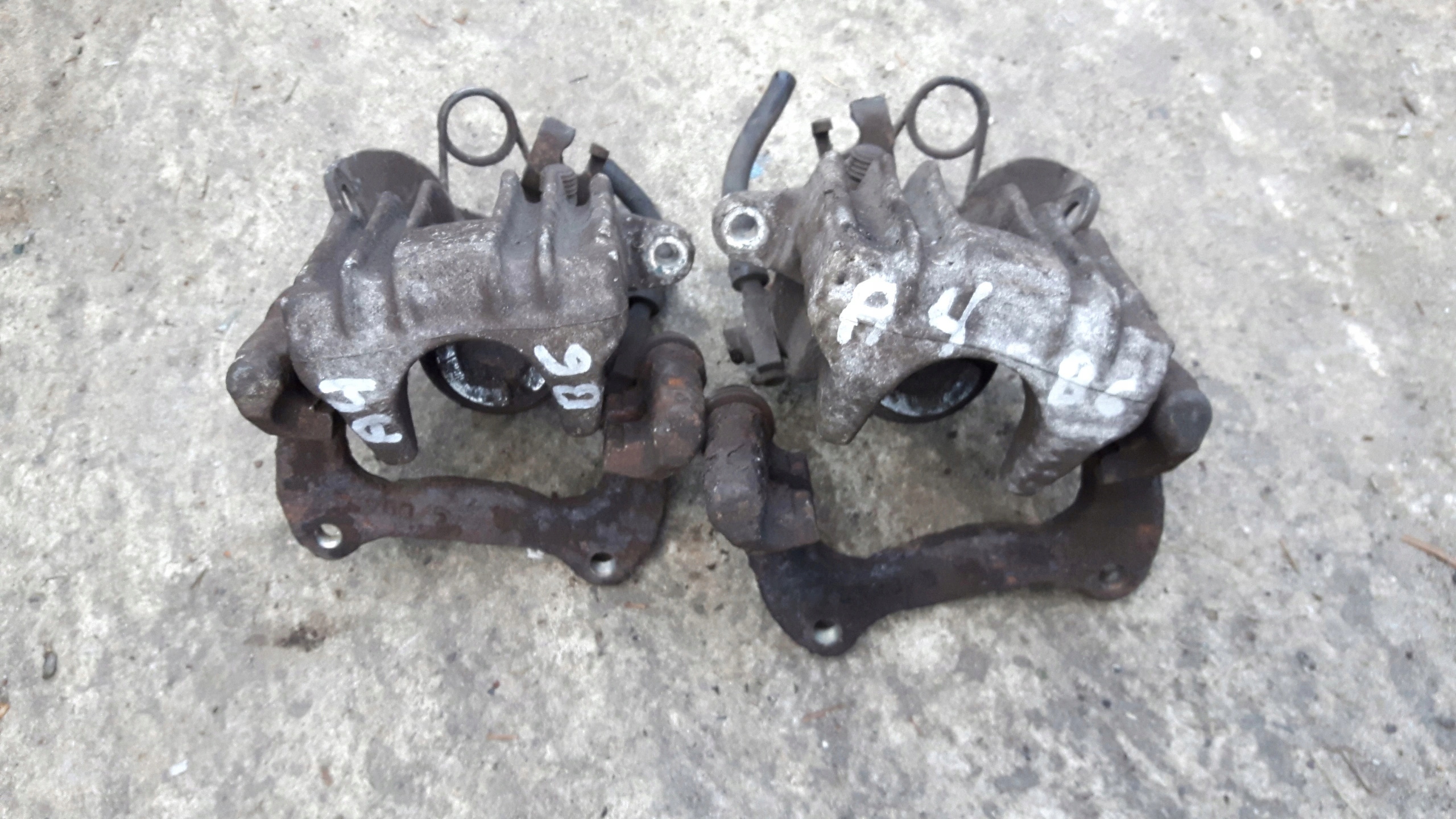 Задние зажимы AUDI A4 B6 2.0 FSI или 1,9 TDI