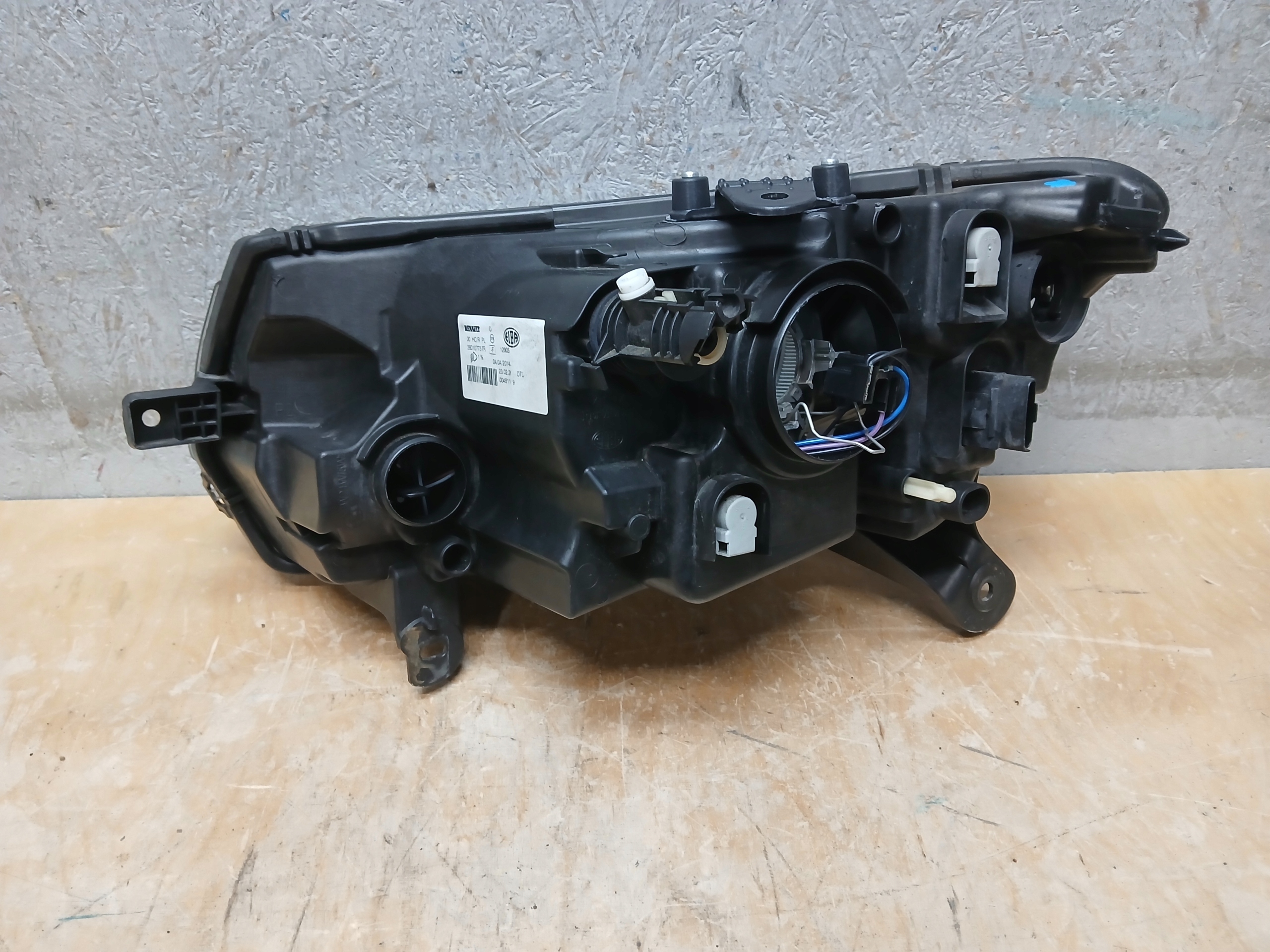 light front right DACIA SANDERO II 2 260107737R