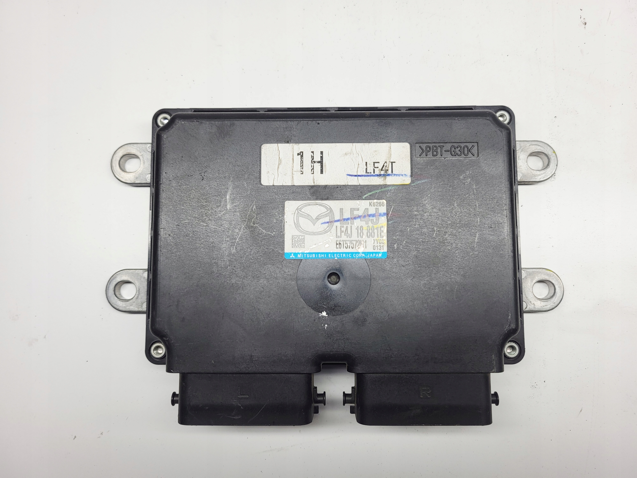 computer control unit of the engine MAZDA 6 GH 2.0 B E6T57572H1 LF4J18881E