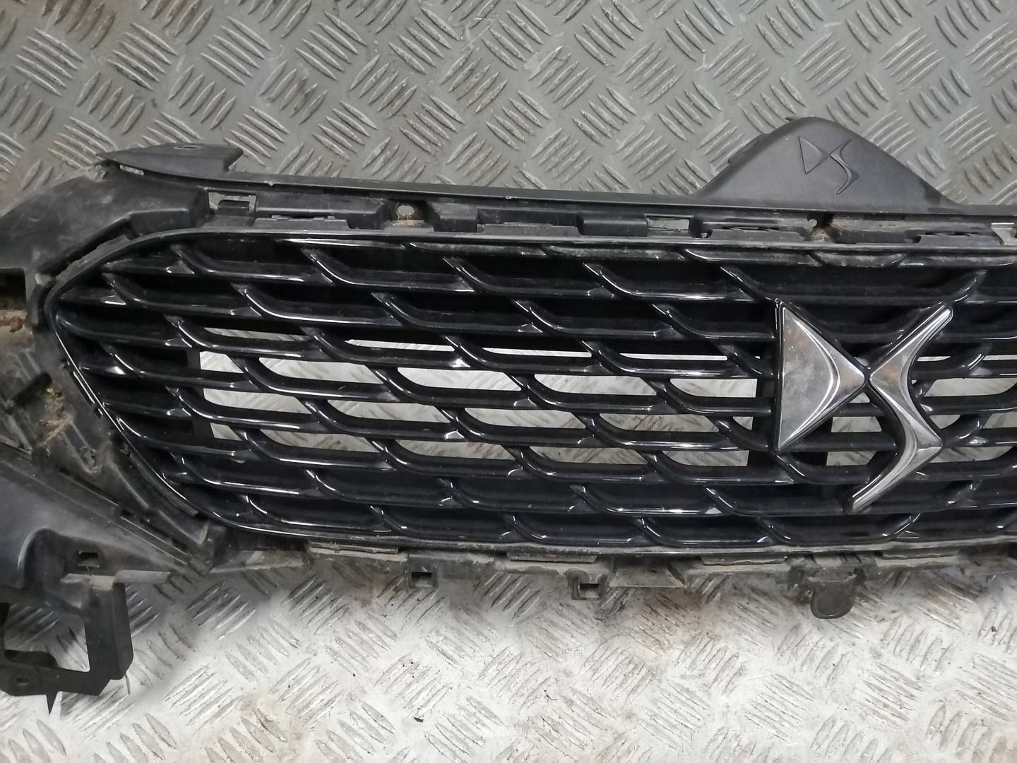 CITROEN DS4 рестайлинг хром решетка бампера