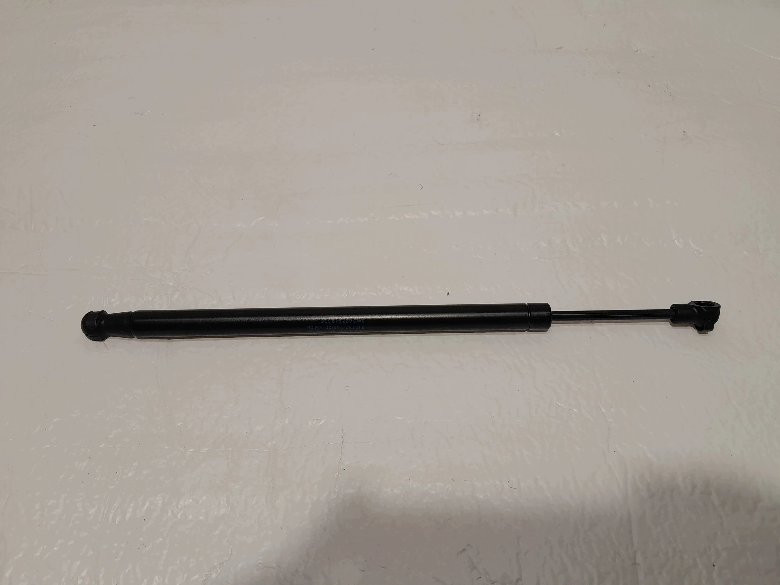AUDI A4 B9 LIFT damper bonnet boot 8W5827919