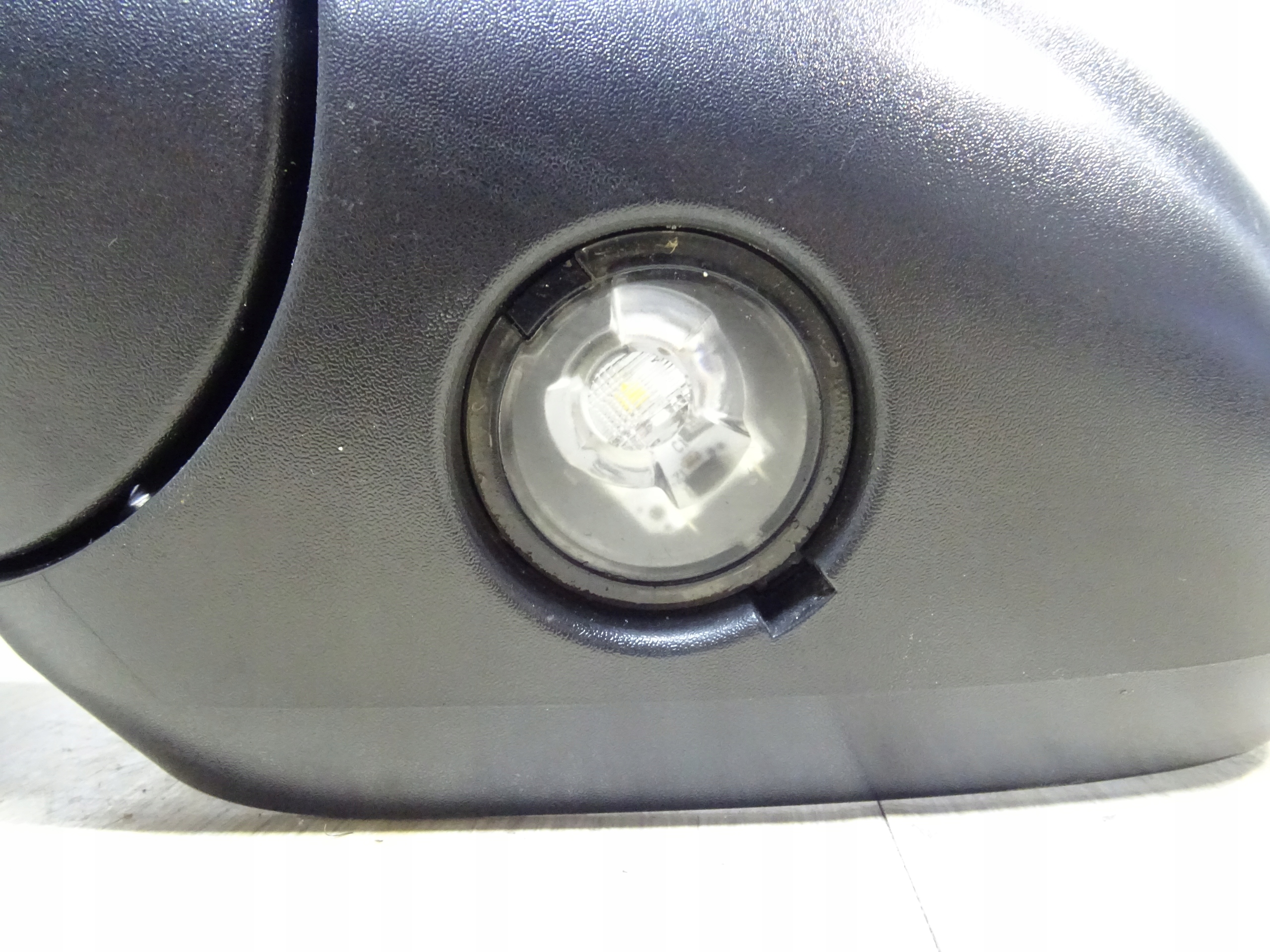 FORD KUGA R.2020 lewe LUSTERKO 11 PIN LV4B17683DC Podgrzewanie tak