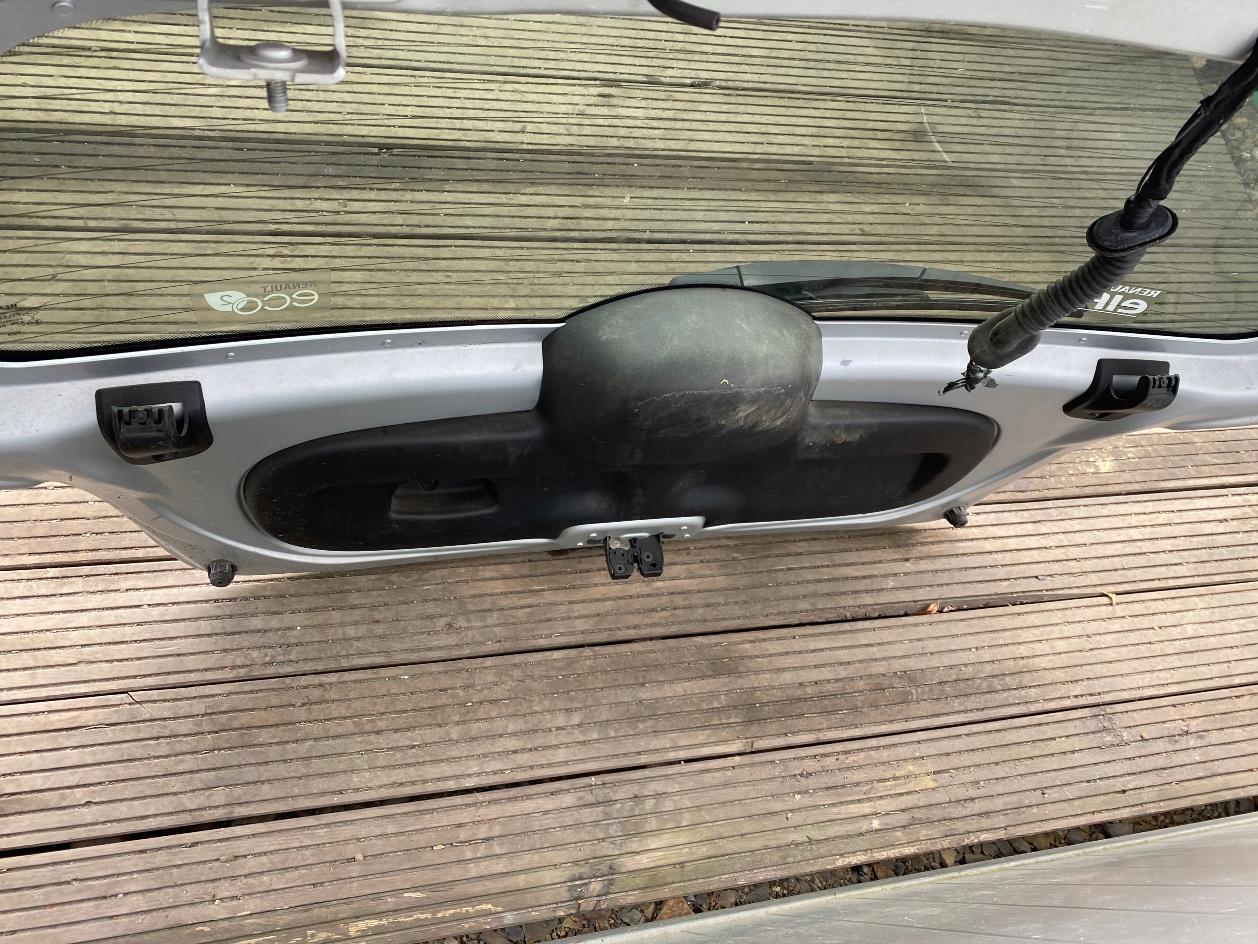 RENAULT TWINGO II complete trunk door boot SREBRNA