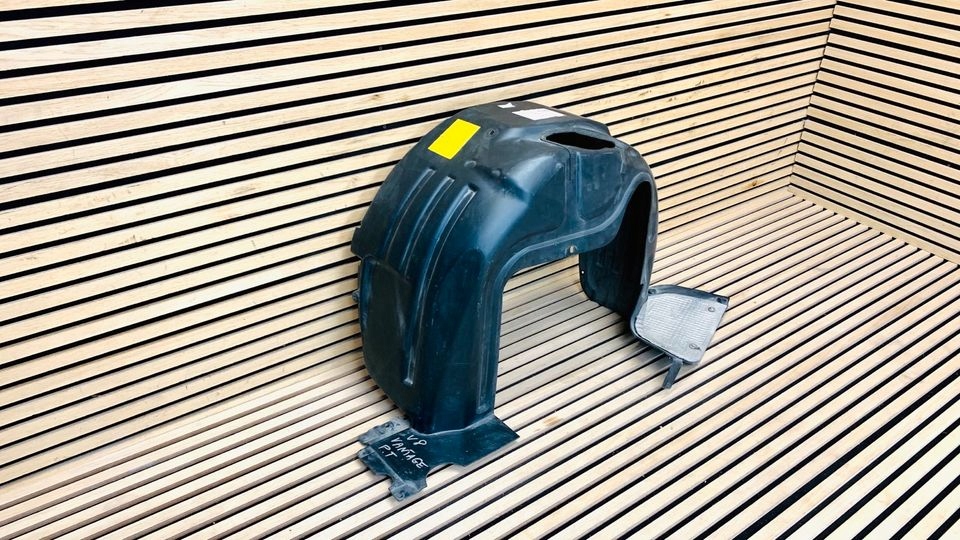 ASTON MARTIN VANTAGE V8 NADKOLE TYŁ 6G3354279L22A