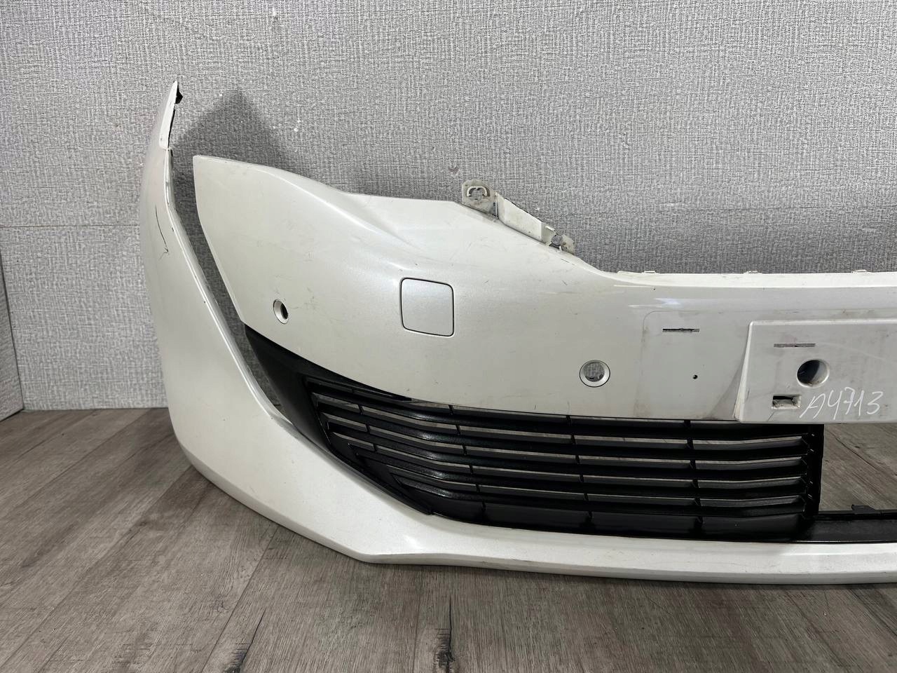 PEUGEOT 508 II 2018-2023 bumper front 9817030977