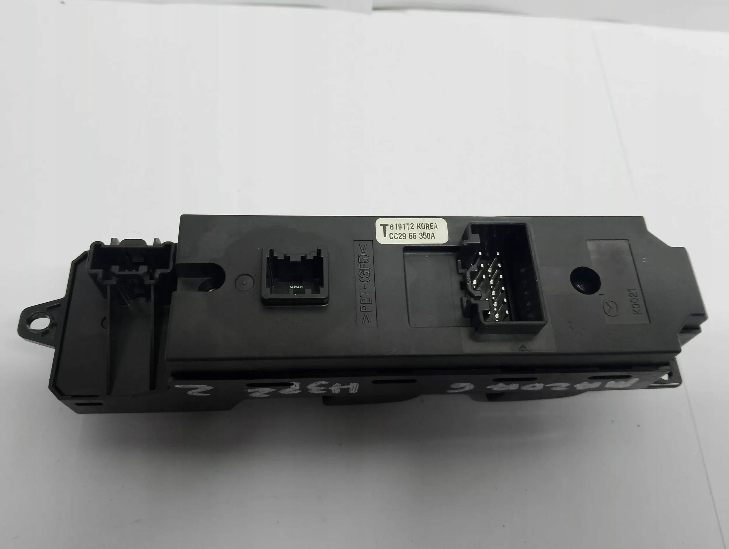 Mazda 626 2001 Moduly komfortu 6191T2