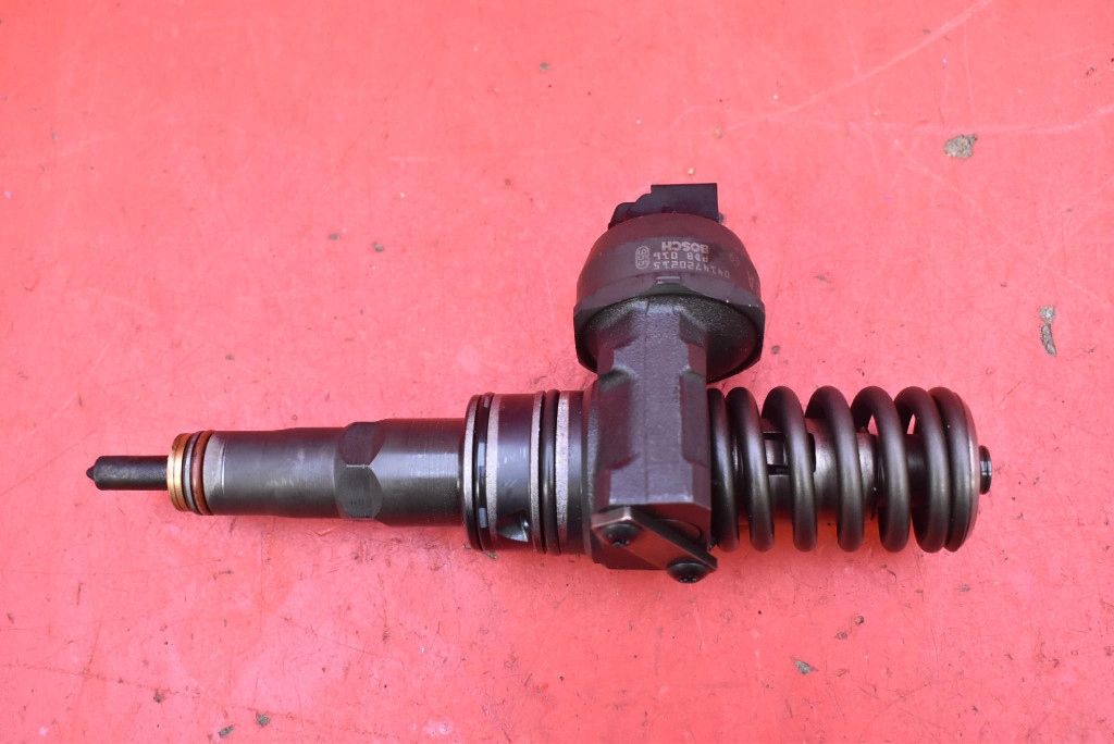Einspritzdüse Einspritzdüse 038130073AG 0414720215 VW GOLF 5 V PLUS 1.9 TDI 105 KM