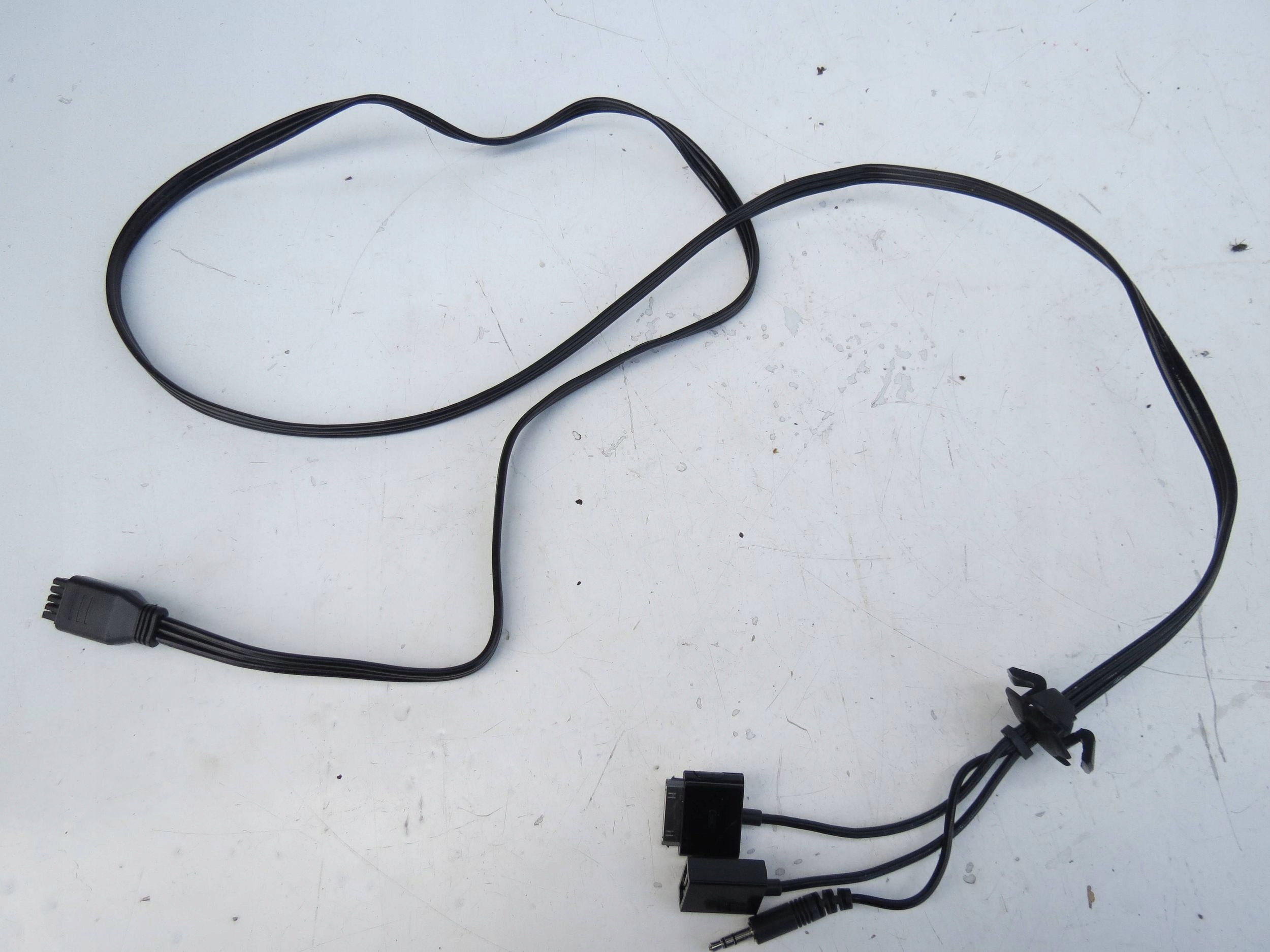 KABEL AUX USB VOLVO XC70 II AWD 2.4D 185KM 2000-2007r