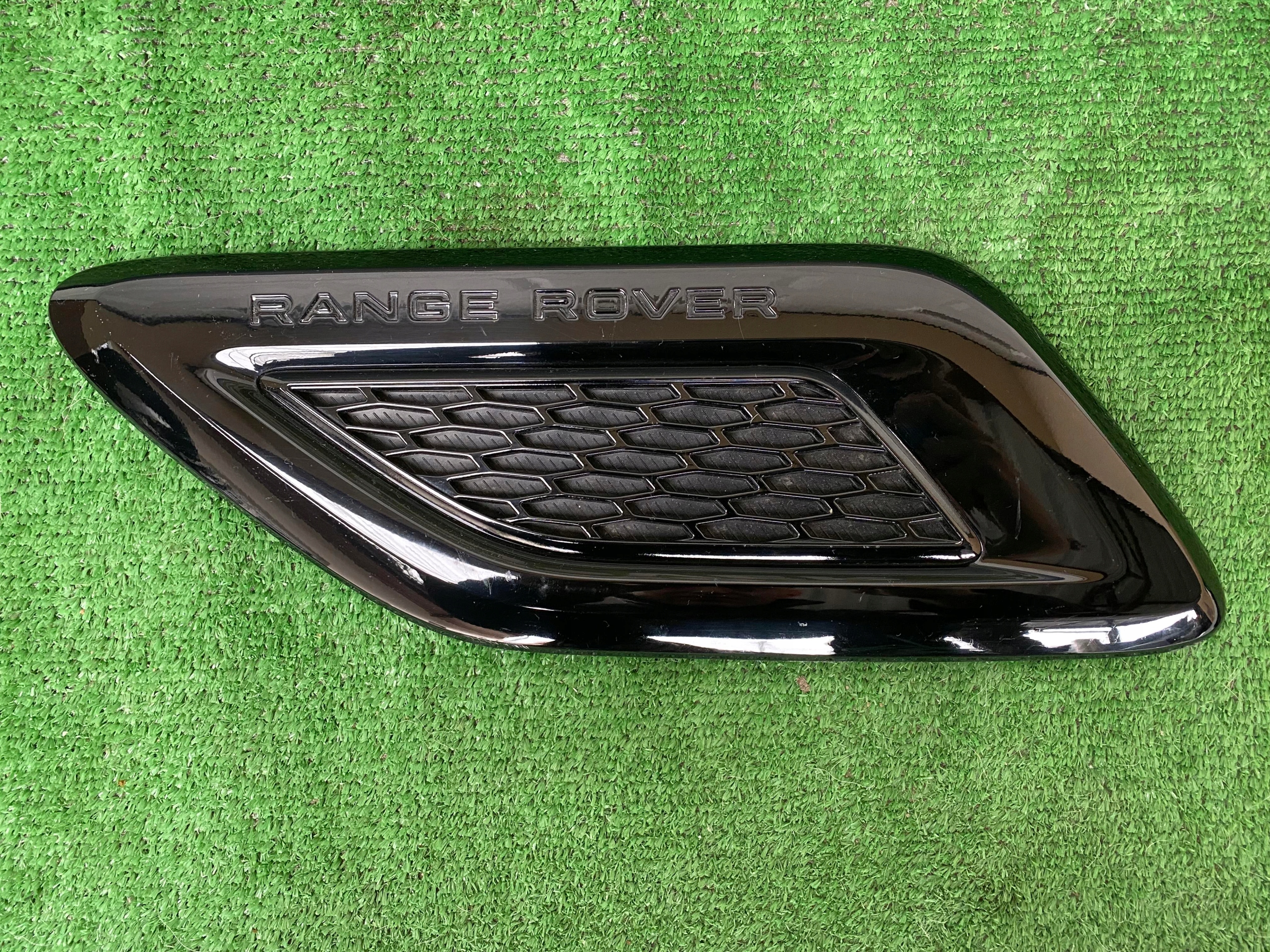 DK62-16C629-AD - RANGE ROVER SPORT L494 левый впуск для капота