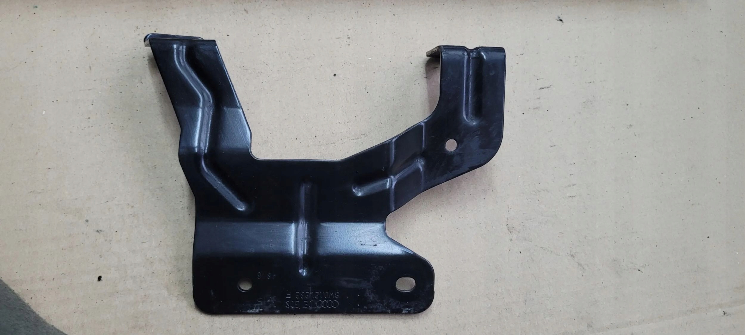 A5 8W holder bracket tank 8W0121232F A4 B9 8W