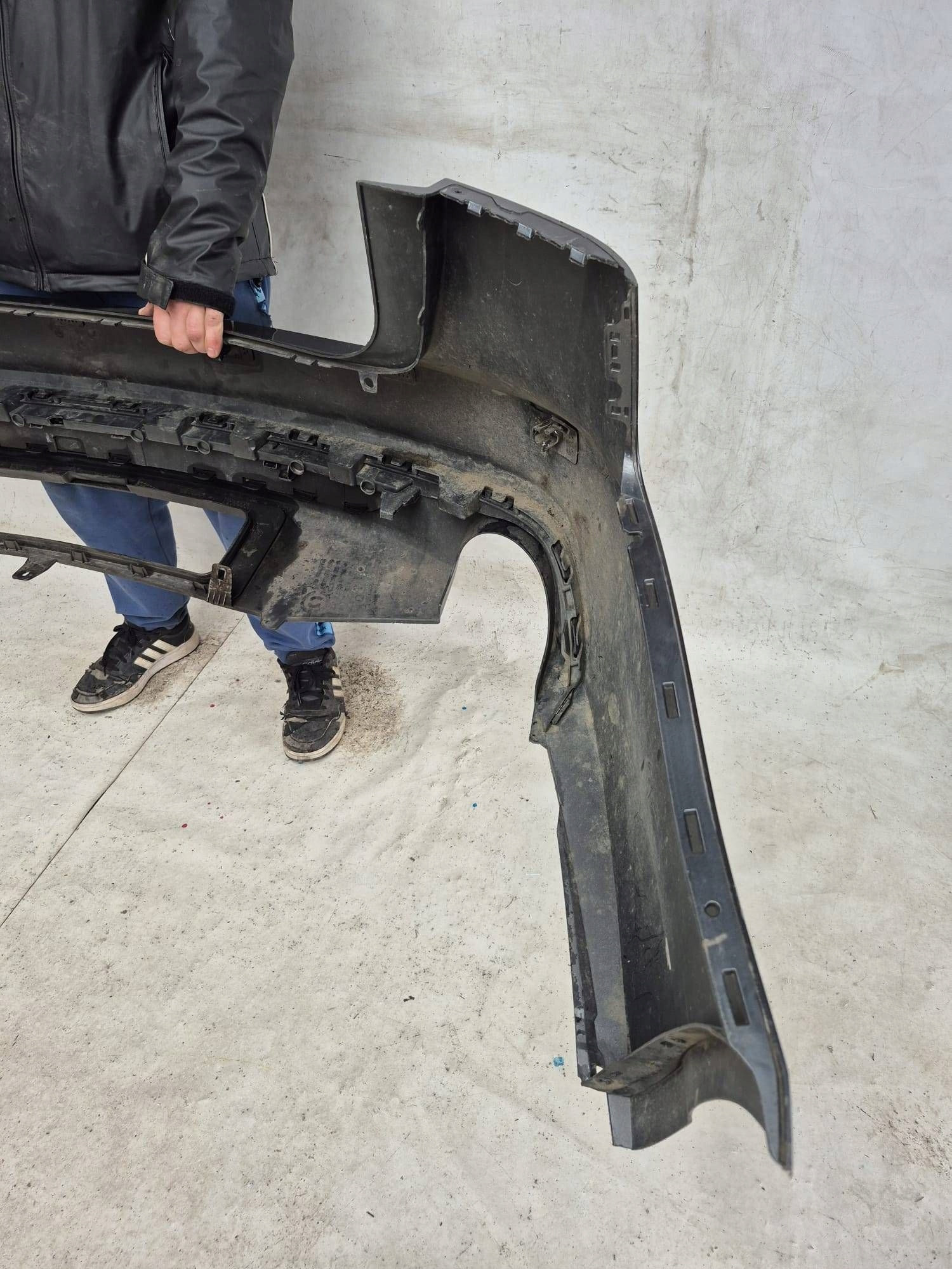 AUDI A6 4G C7 11-14 KOMBI bumper rear part rear PDC