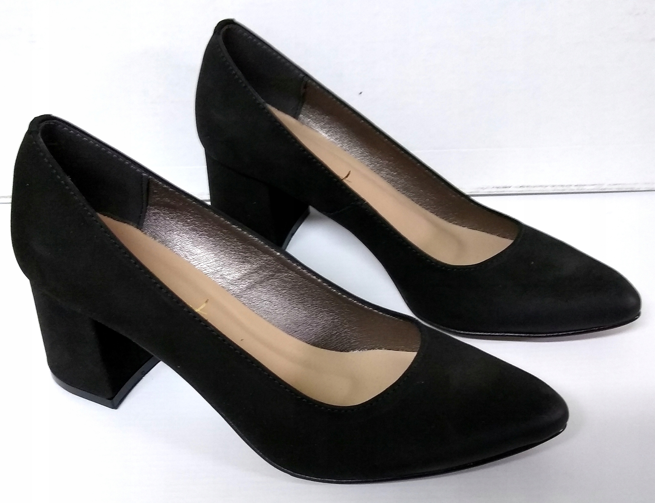 STYLOWE WYGODNE CZÓŁENKA SKÓRA NATURALNA UNI-730 Oryginalne opakowanie producenta pudełko