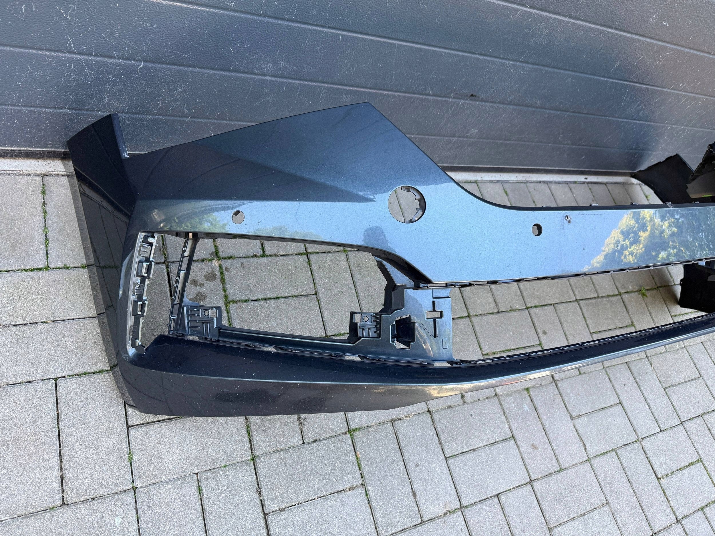 Skoda Scala 657 19- bumper front front